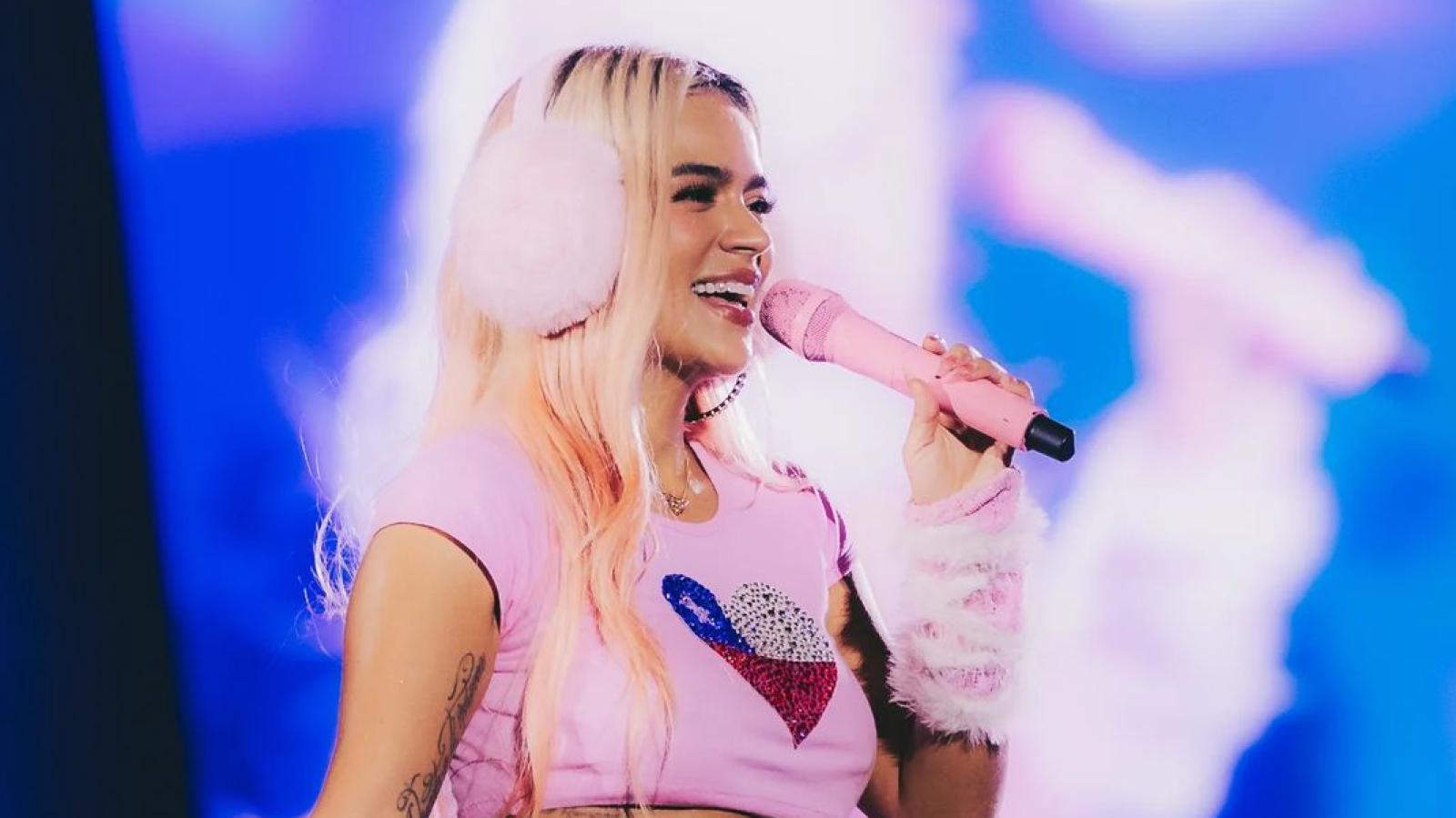 Karol G en Chile - Bizarro