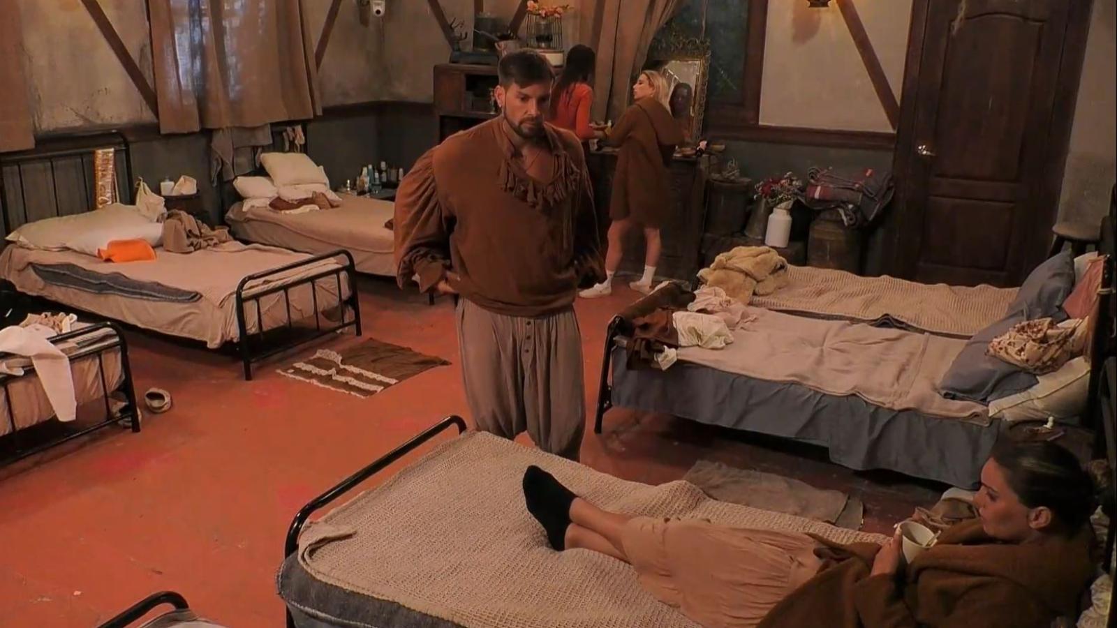 Luis Mateucci se queda solo en Ganar o Servir