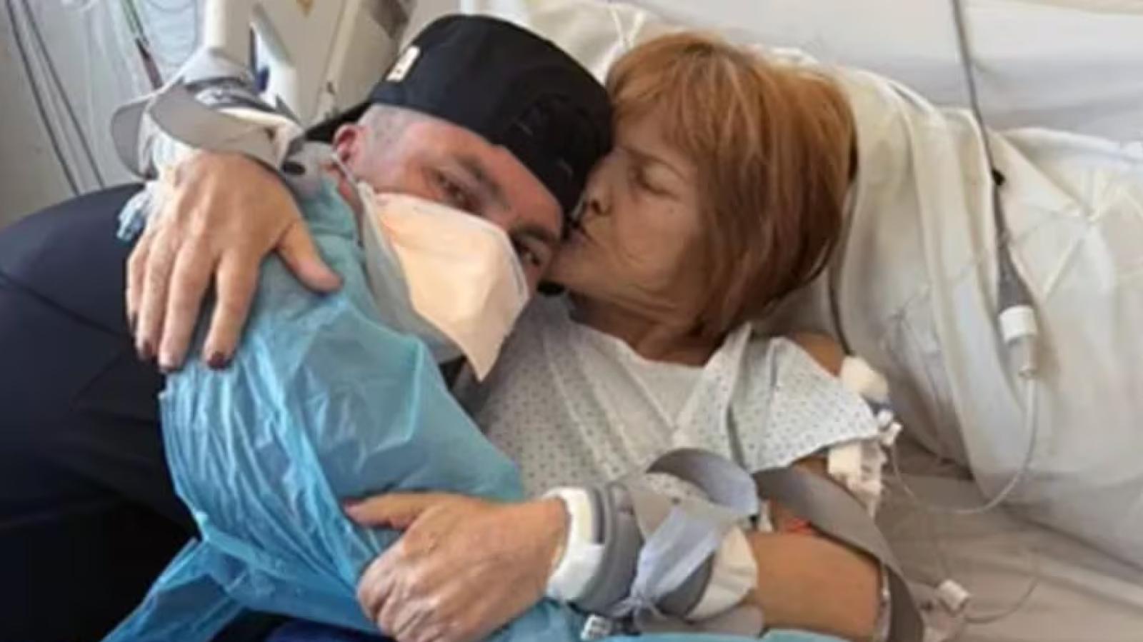 Gary Medel visita a su madre en la clínica