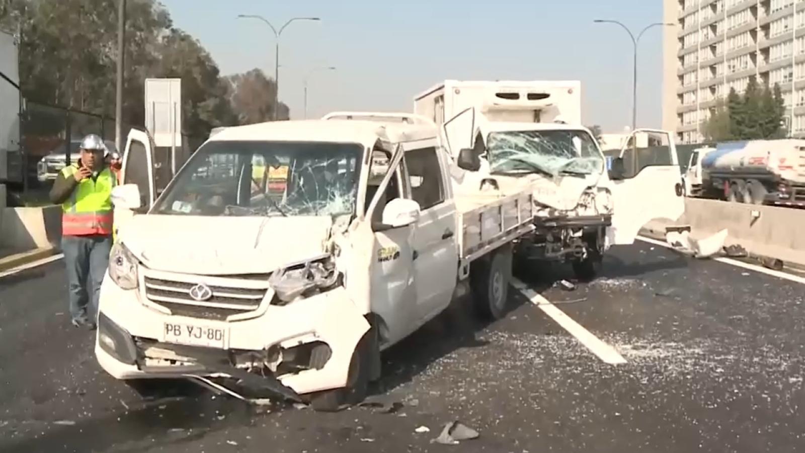  Choque múltiple mantiene gran congestión en General Velásquez
