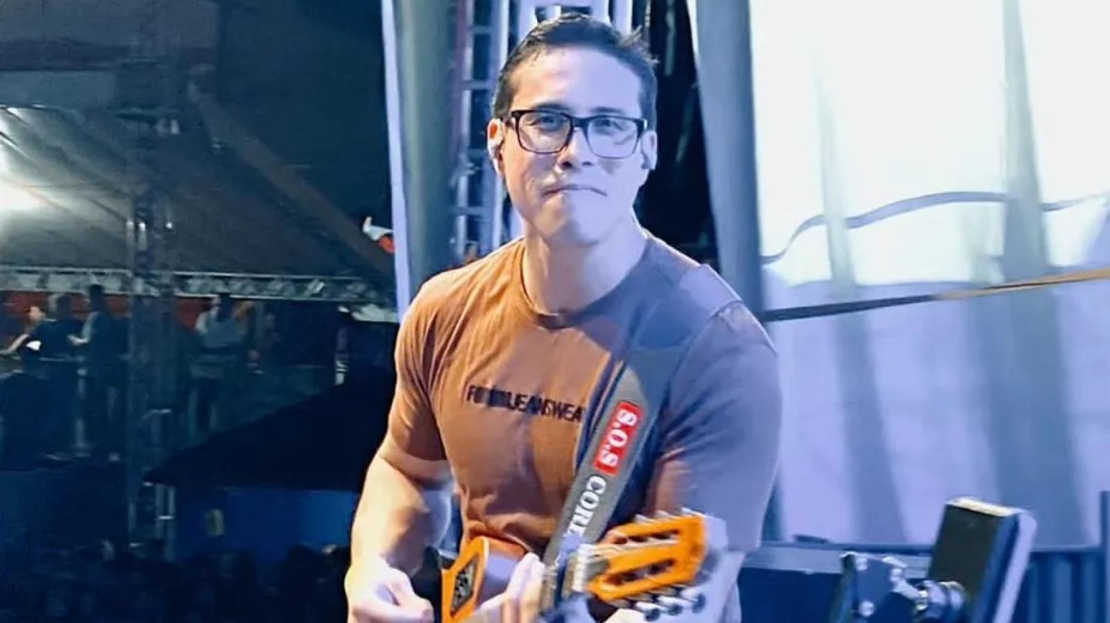 Ayres Sasaki, músico brasileño