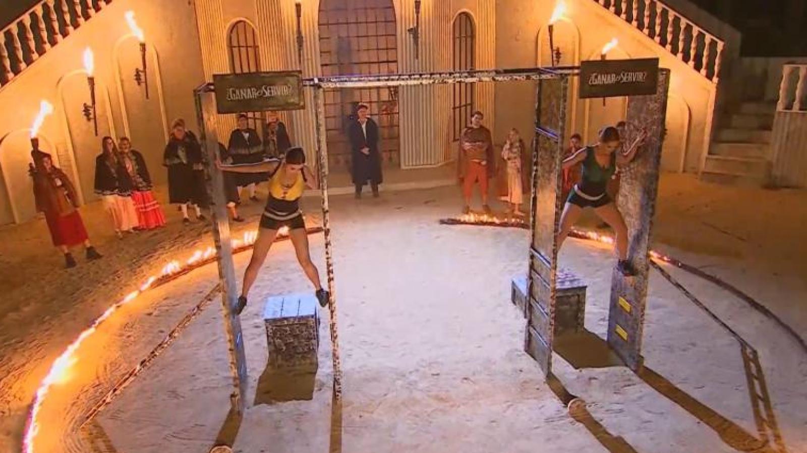 Daniela Colett y Gala Caldirola en el Círculo de Fuego