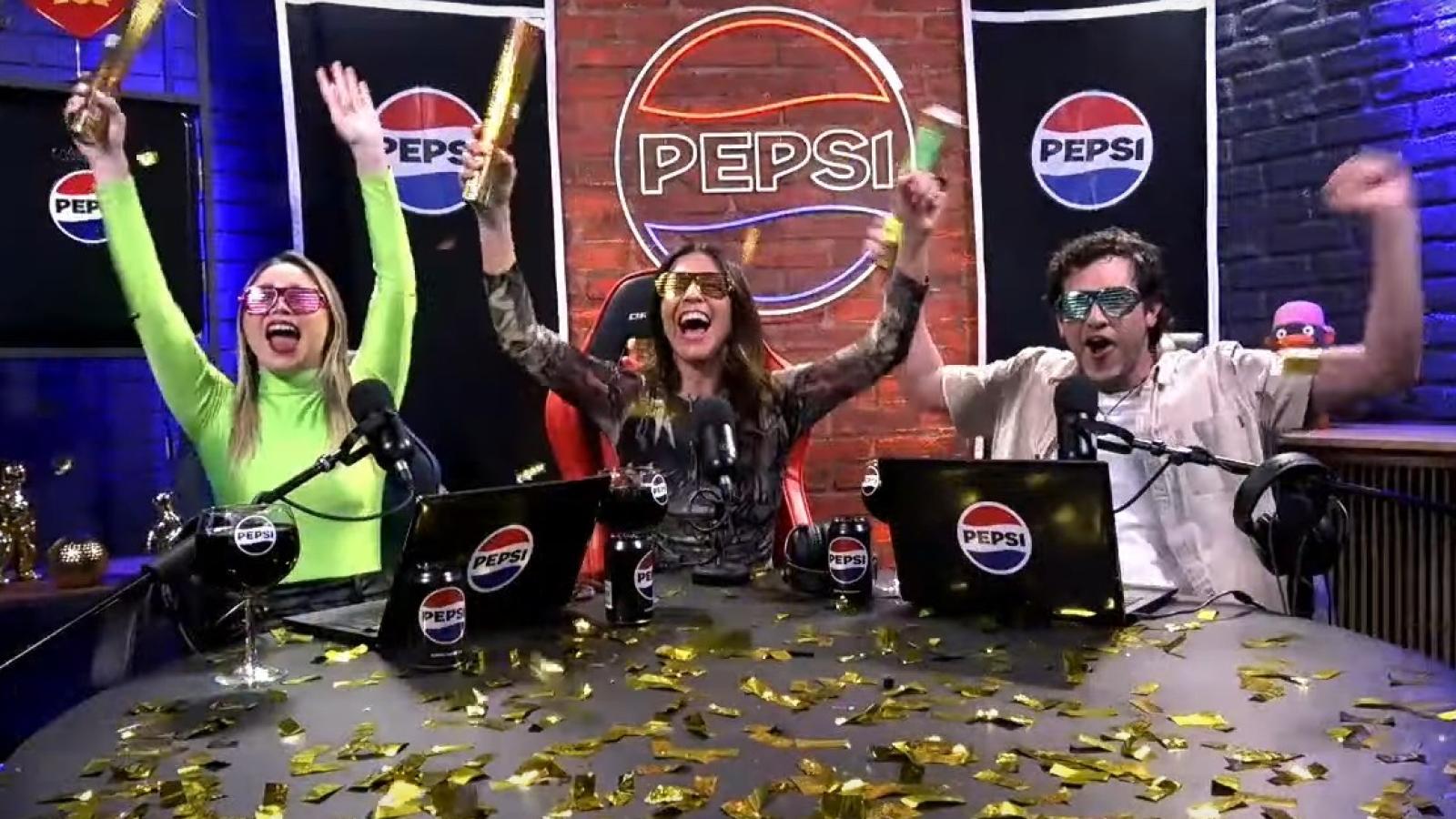 Karla Constant en el React Pepsi de Ganar o Servir