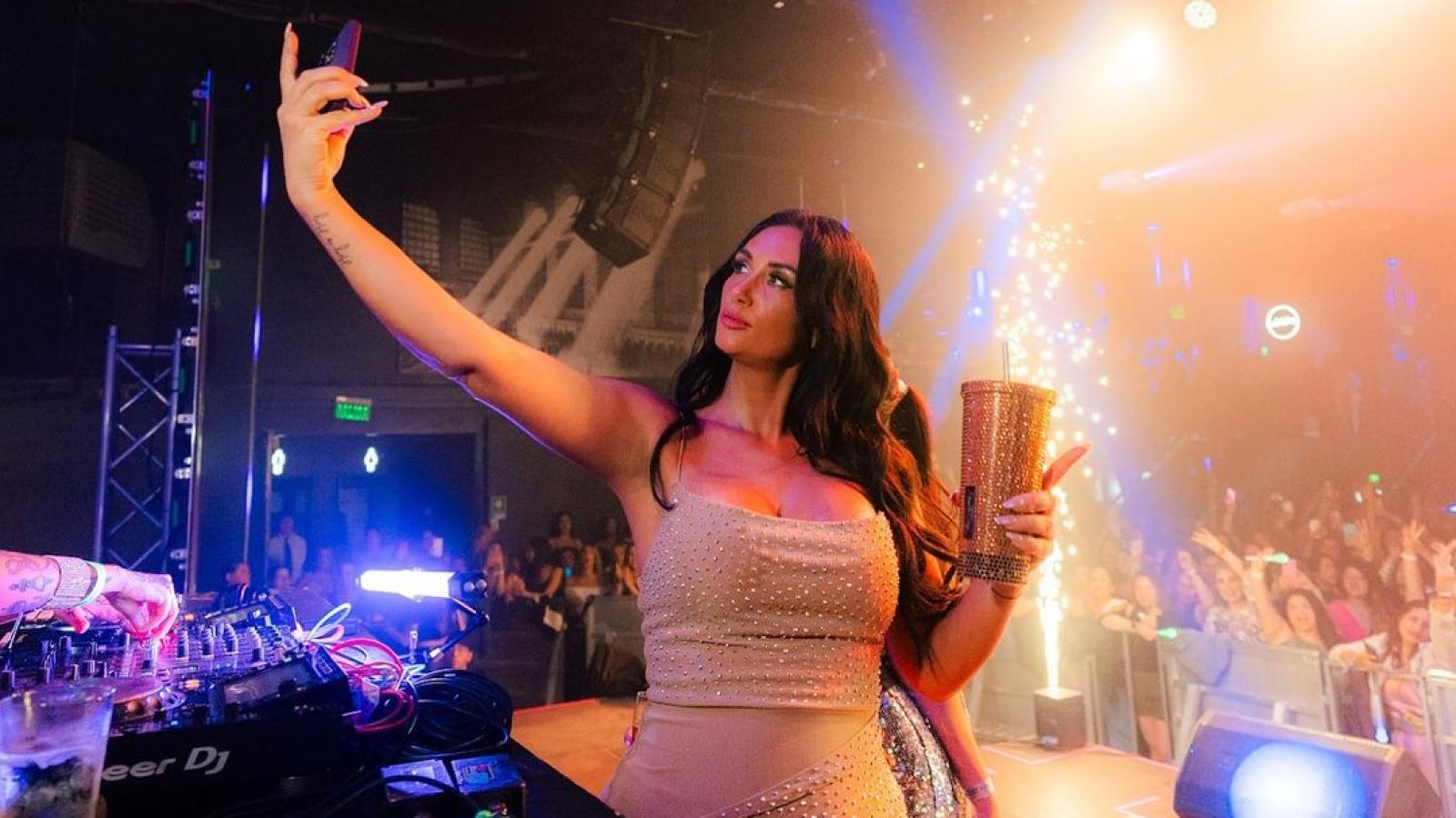 Fiesta solo para mujeres de Pamela Díaz (Hoy es hoy)