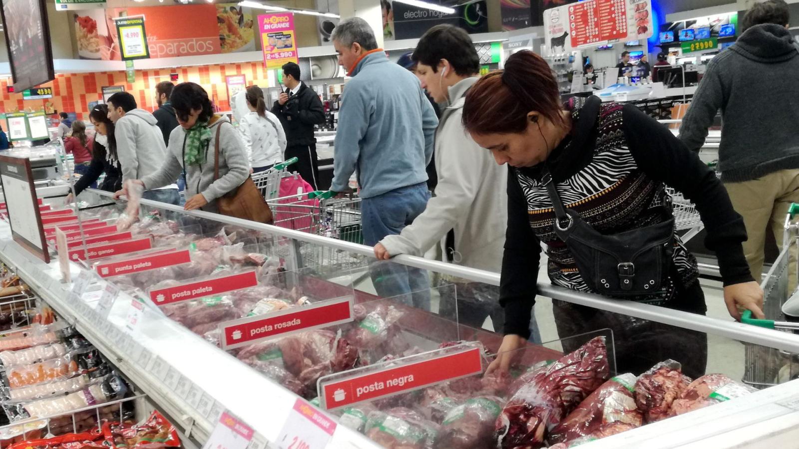 Conoce los horarios de los supermercados durante Navidad 2024 - Créditos: Agencia Uno