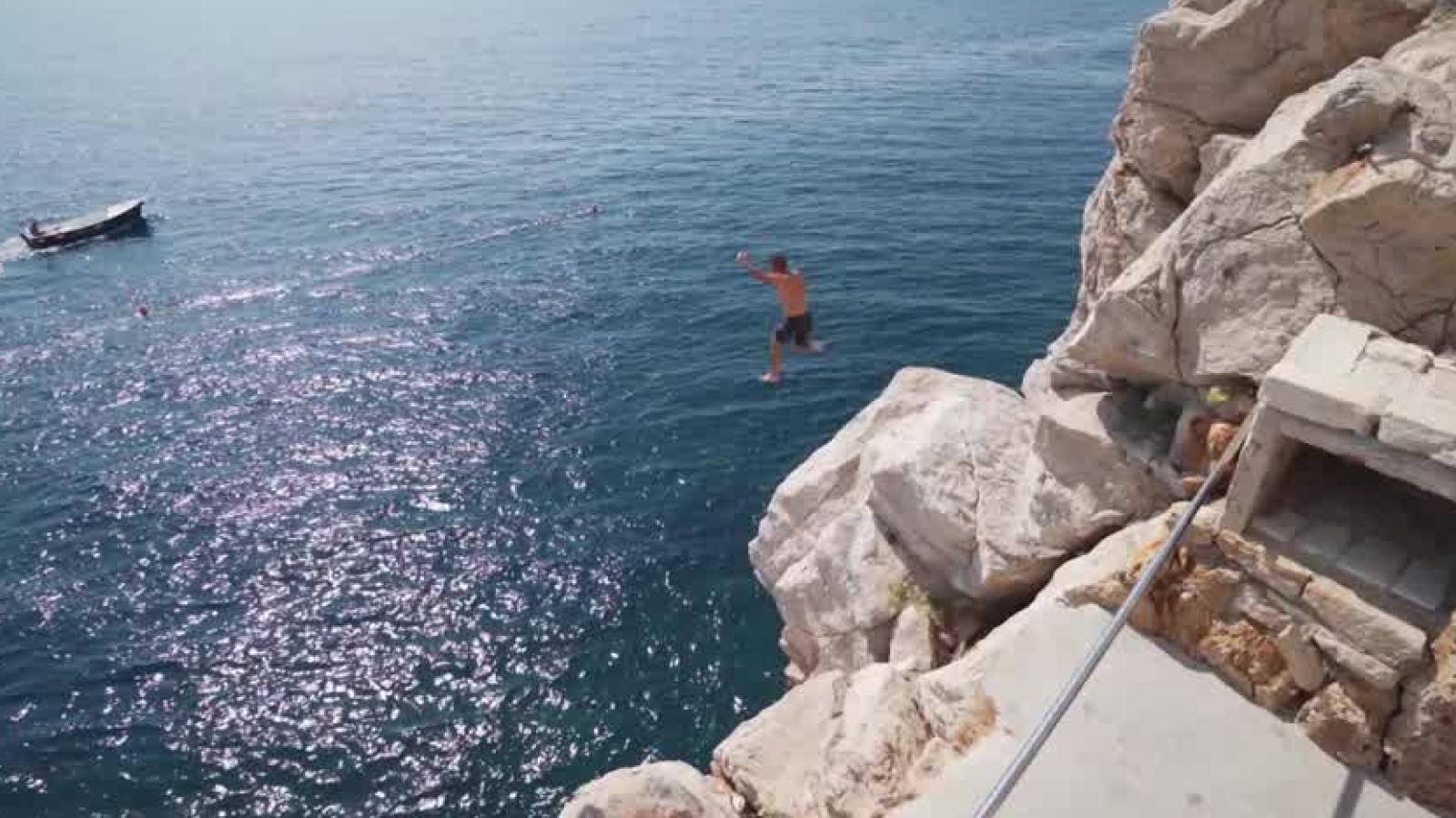 Siempre hay un chileno