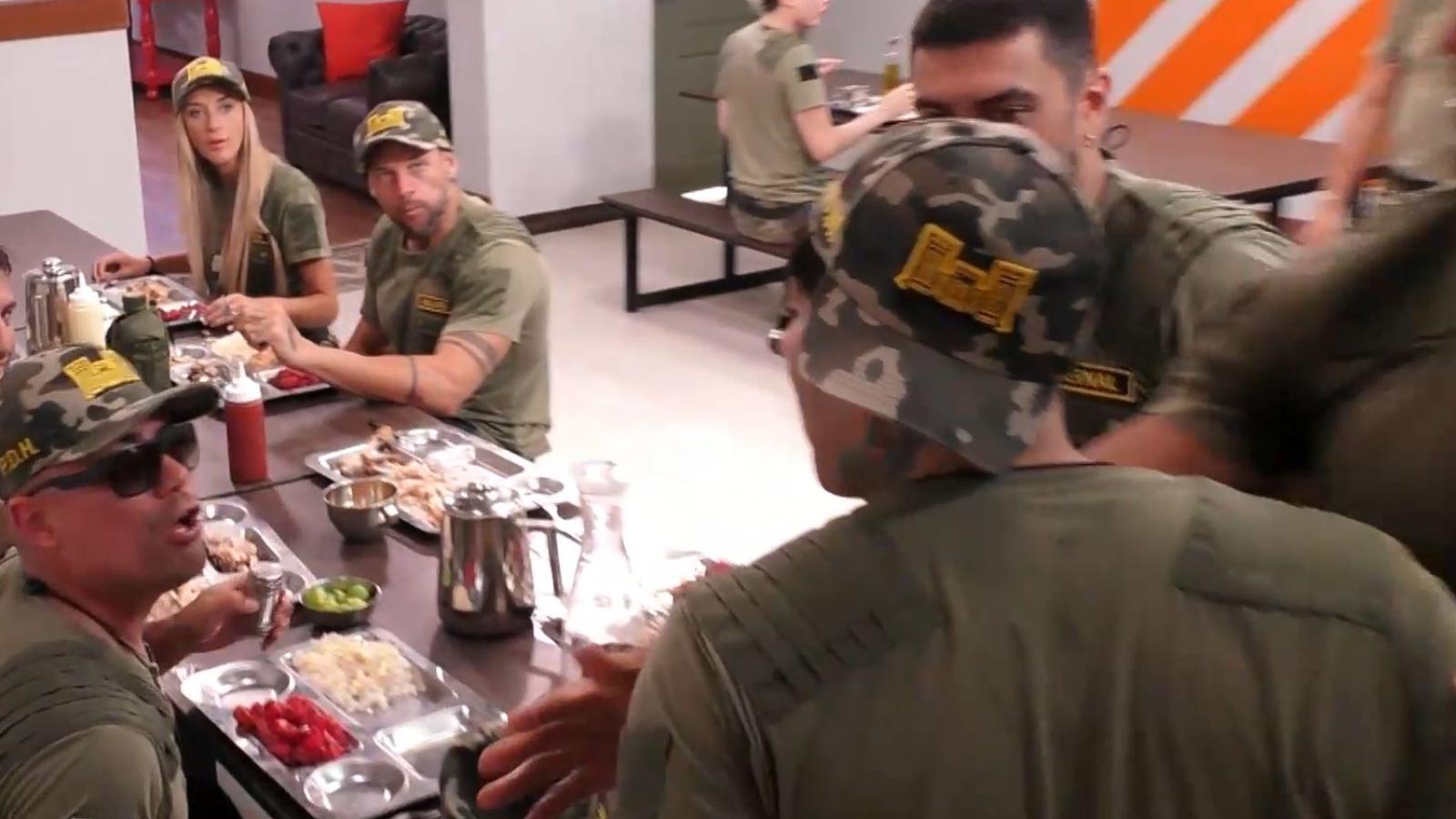 Malito y Dash al límite: polémica discusión casi rompe su amistad | 13.cl