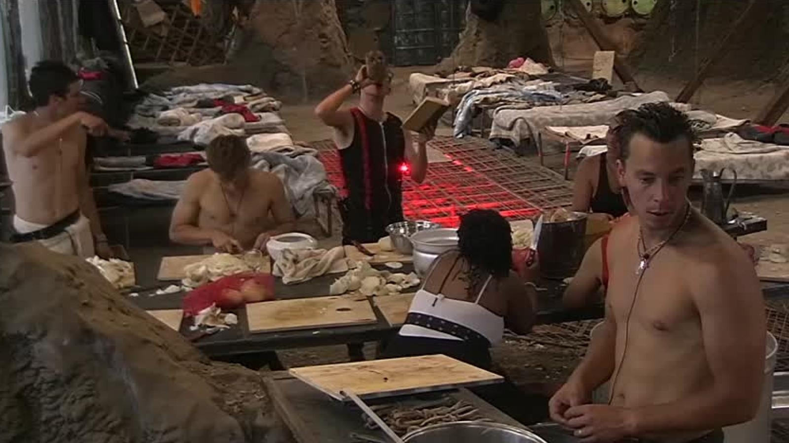 Mundos Opuestos 2
