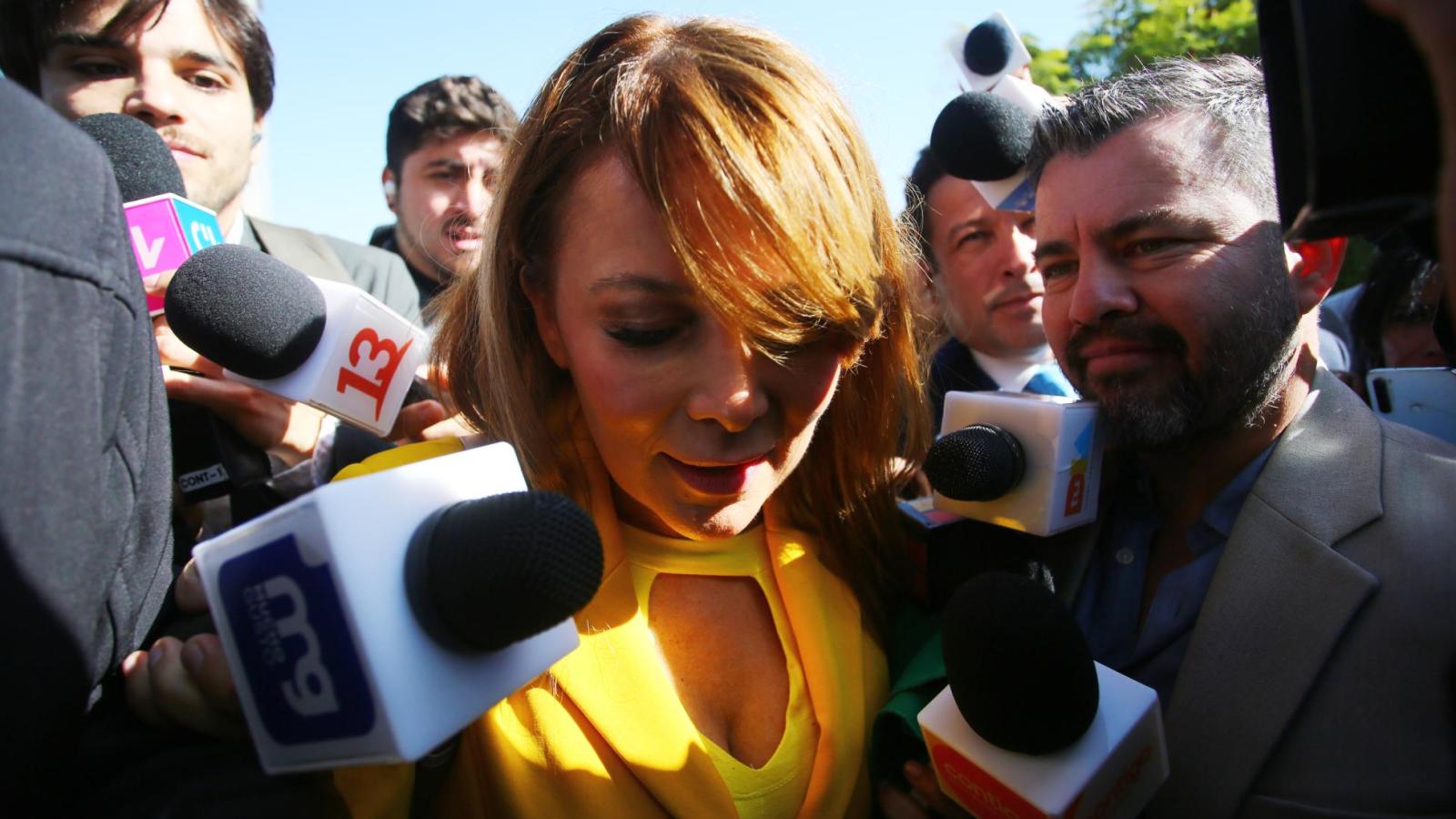 Cathy Barriga - Aton.