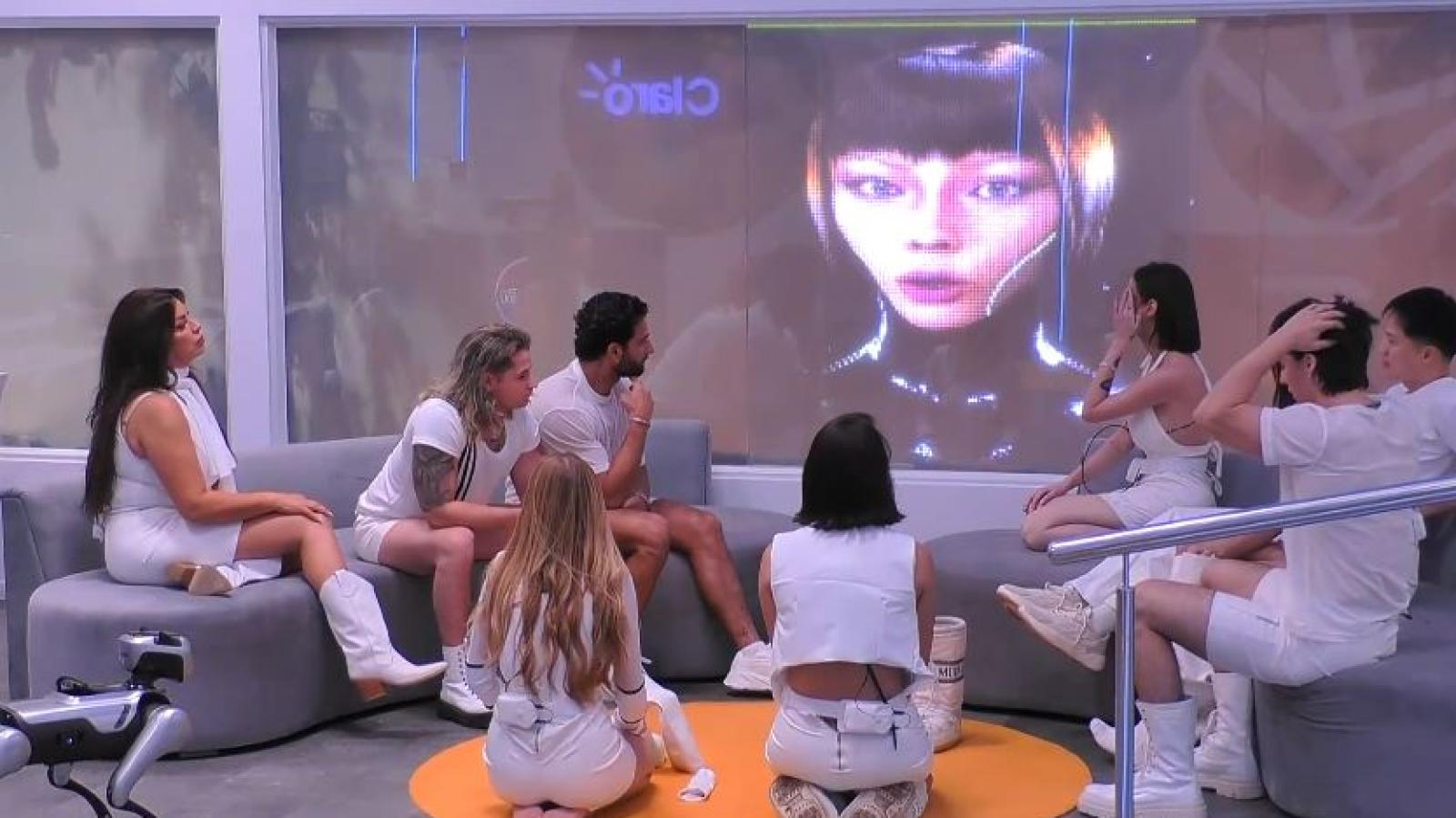 Mundos Opuestos 