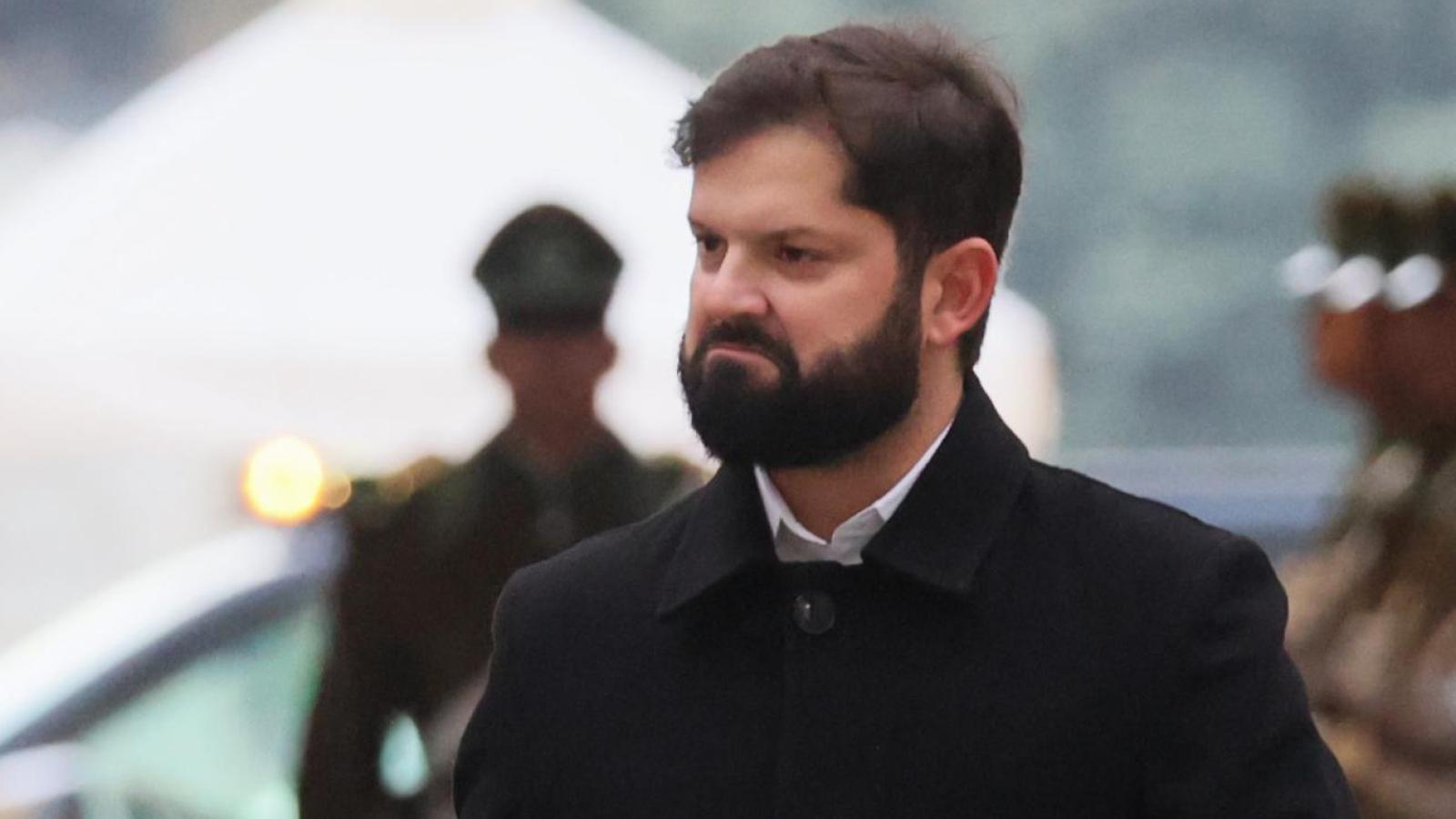 Gabriel Boric - Aton