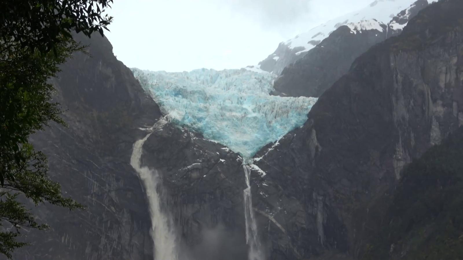 Ventisquero colgante