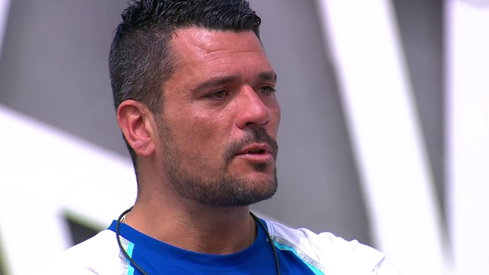 Canal 13 - Mundos Opuestos