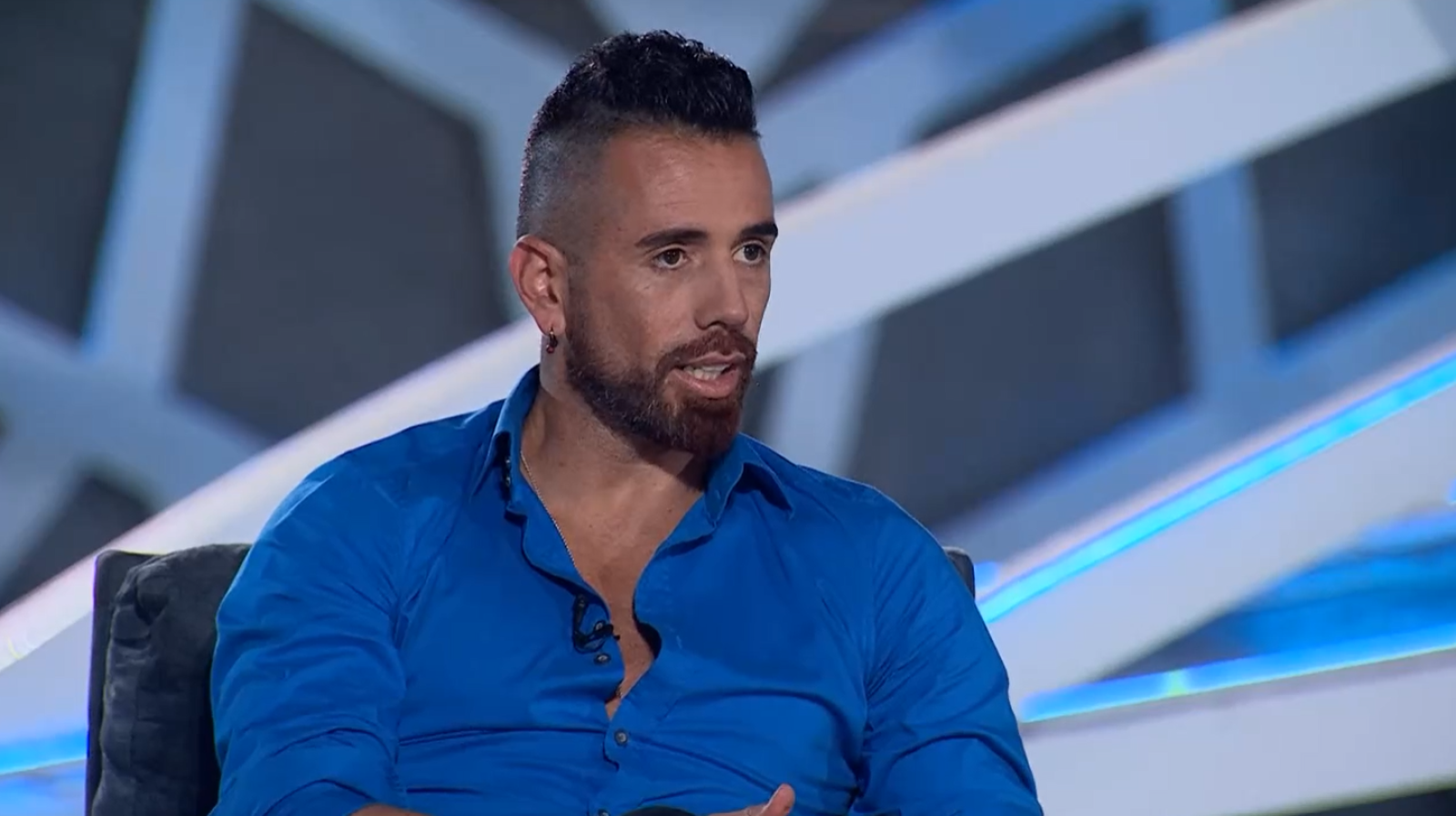 Canal 13 - Mundos Opuestos