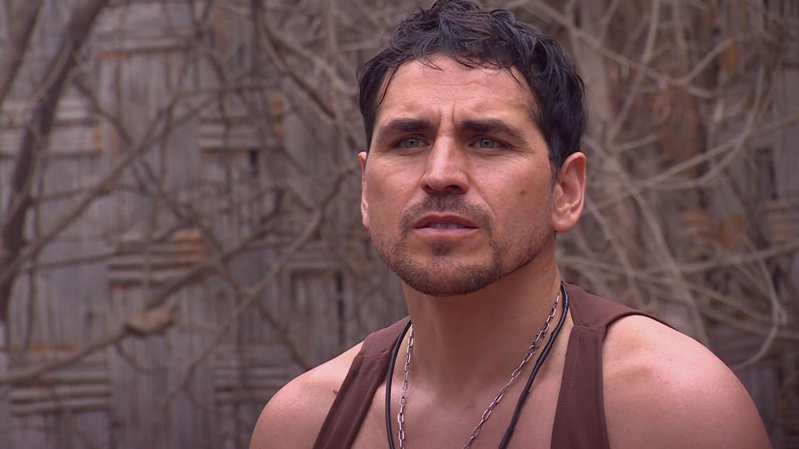 Canal 13 - Mundos Opuestos