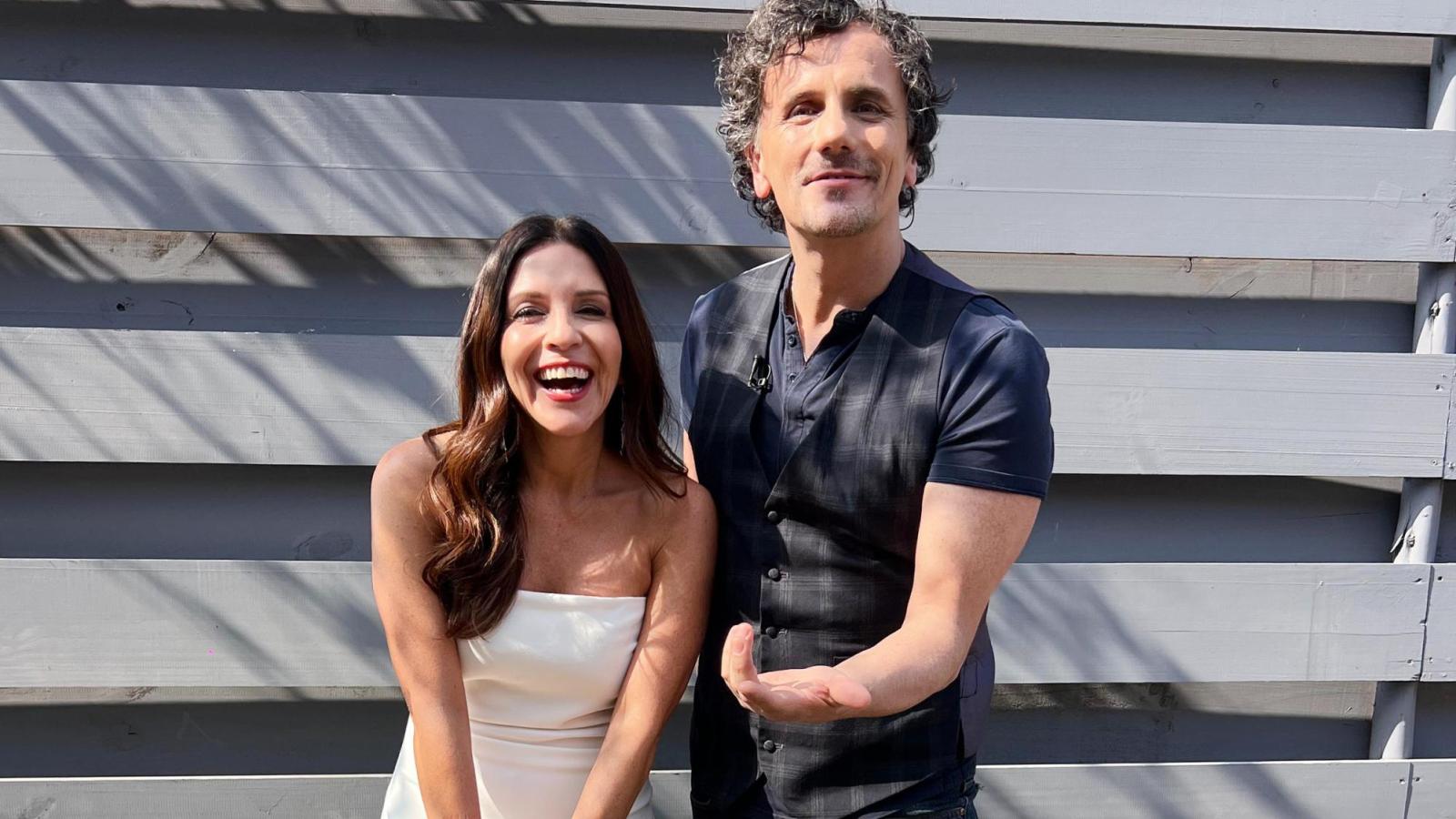 Karla Constant y Sergio Lagos - Mundos Opuestos