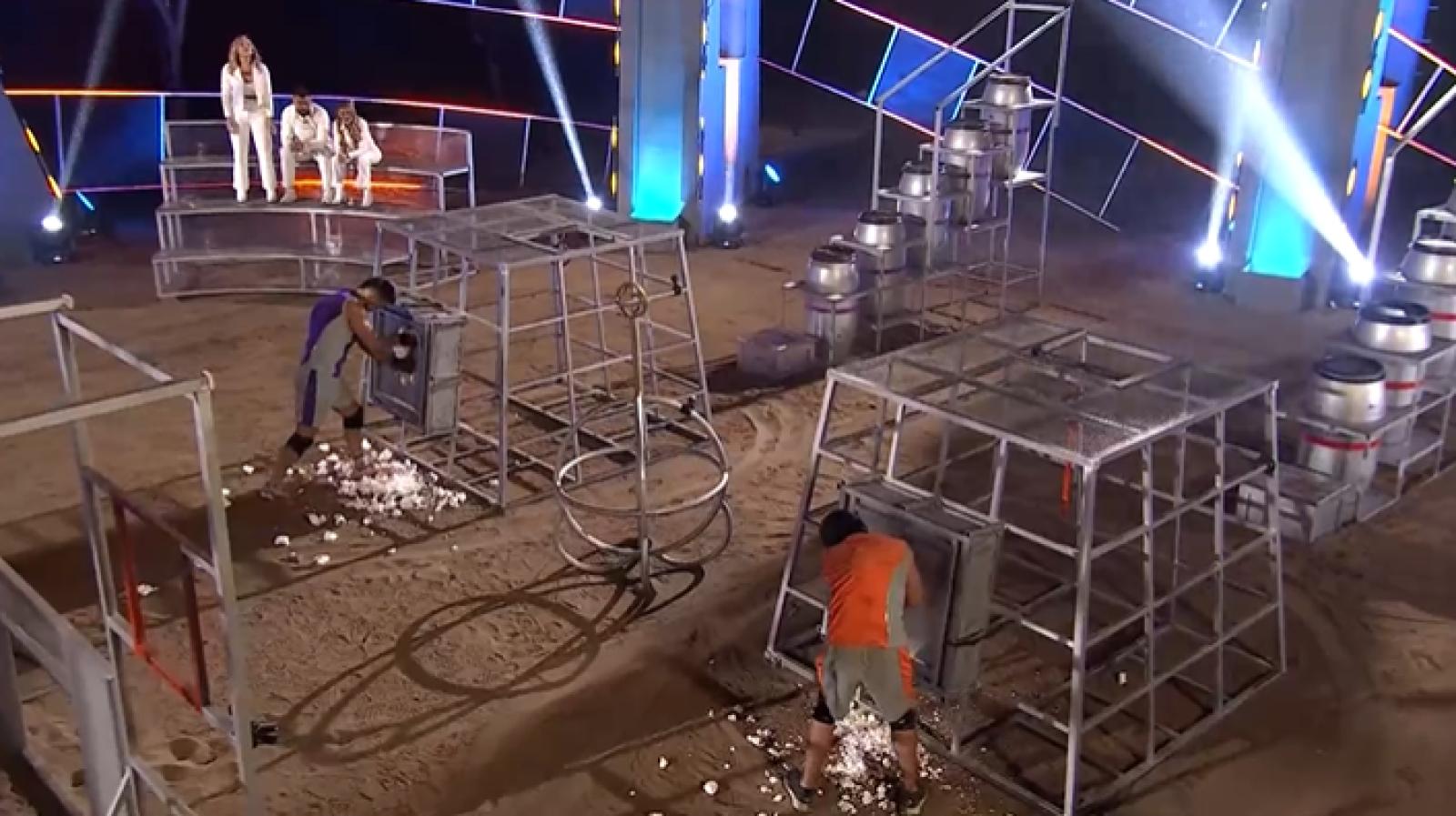 Canal 13 - Mundos Opuestos