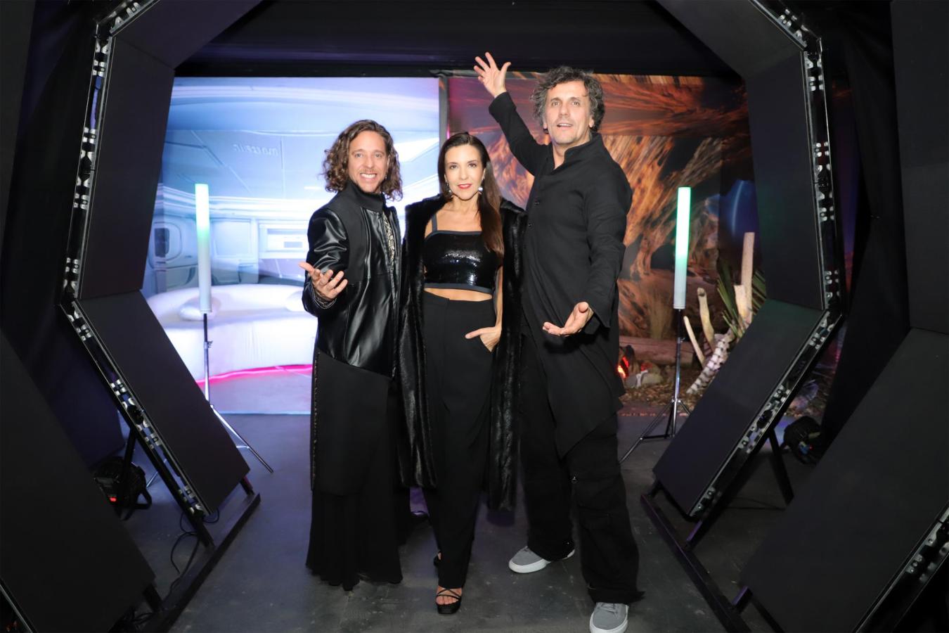 Canal 13 - Mundos Opuestos