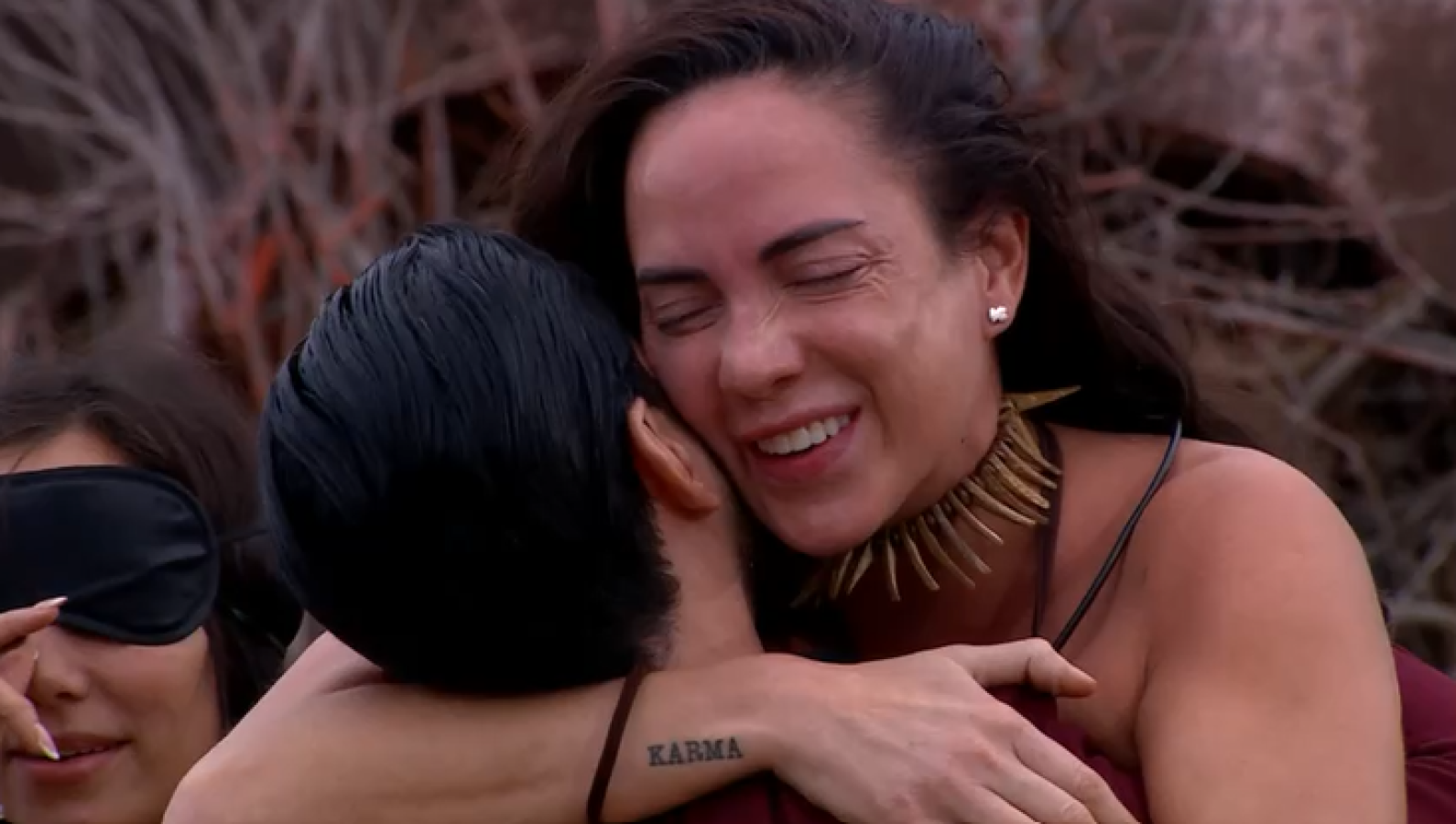 Canal 13 - Mundos Opuestos