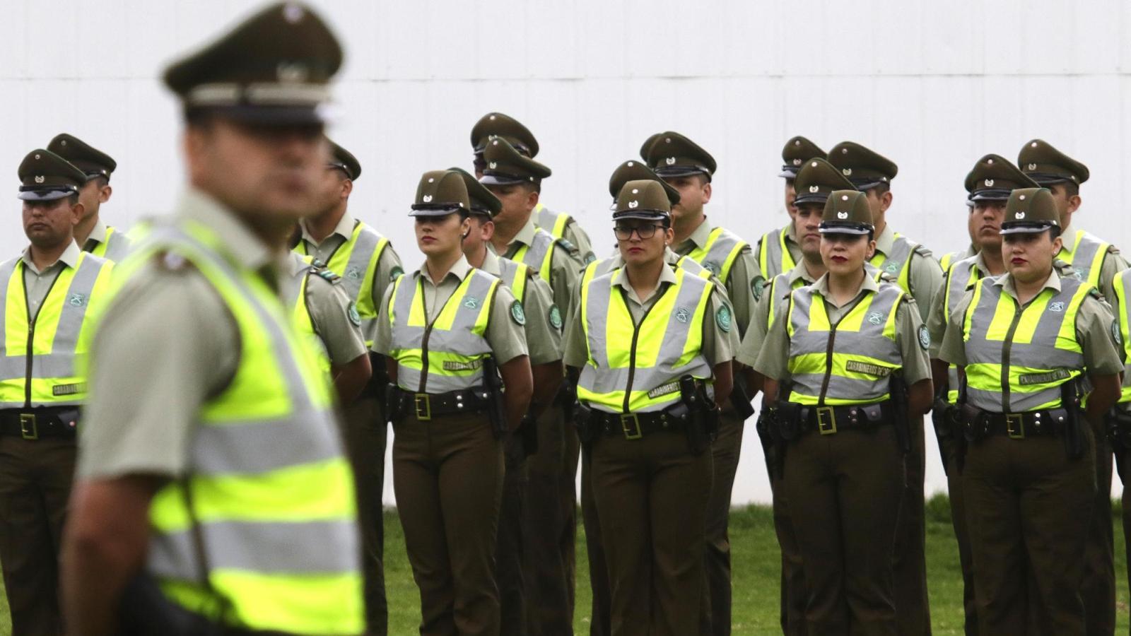 Carabineros abre vacantes para civiles - Aton