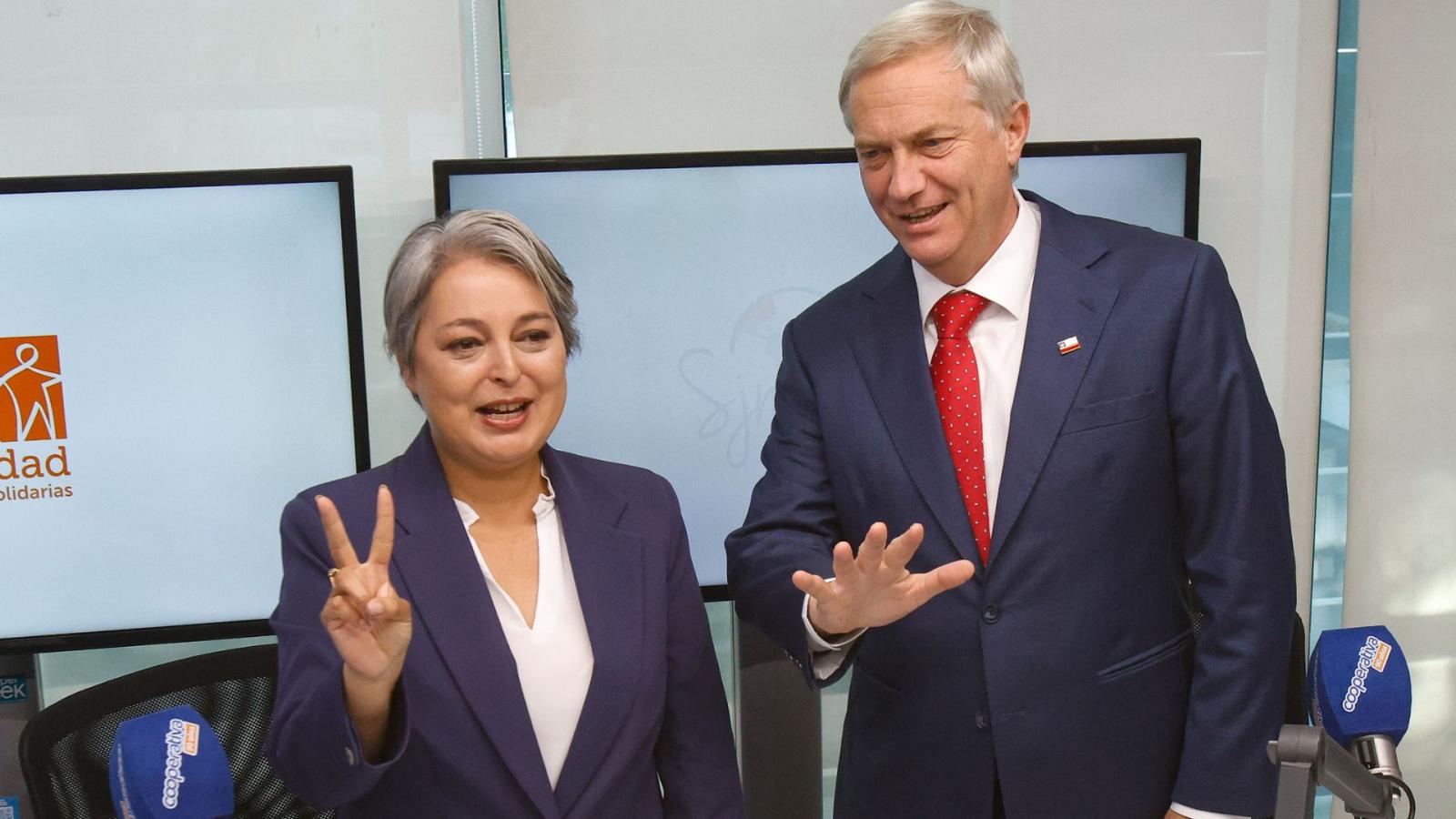 Debate Anatel: dónde ver EN VIVO el último cara a cara de Jara y Kast - Créditos: Agencia Uno