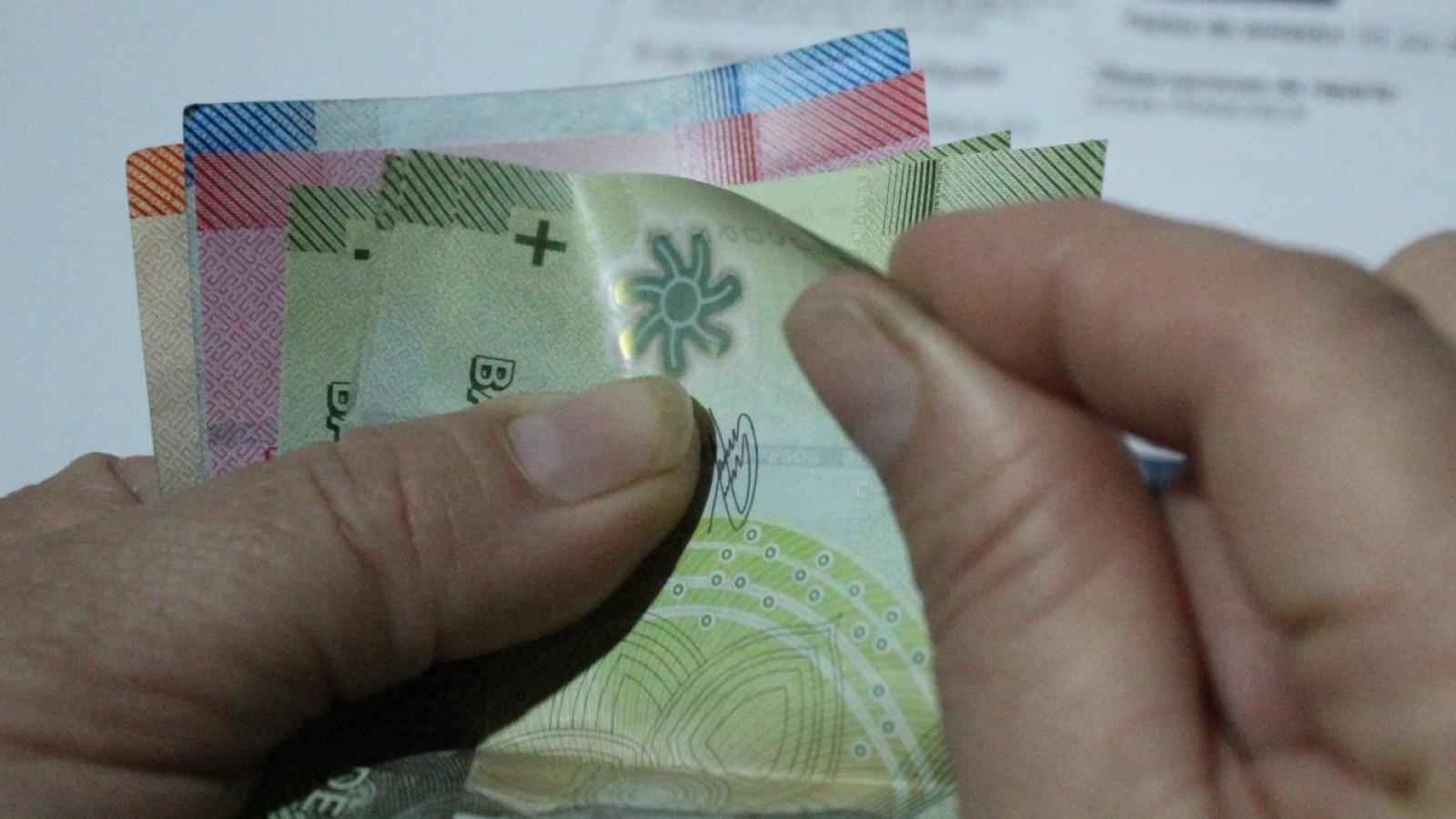 Revisa si tienes pendiente el Aporte Familiar Permanente, ex Bono Marzo