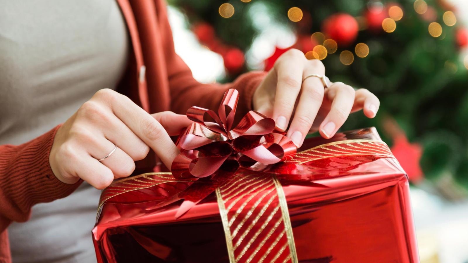 ¿Qué hacer si un regalo de Navidad no me gusta o tiene fallas?