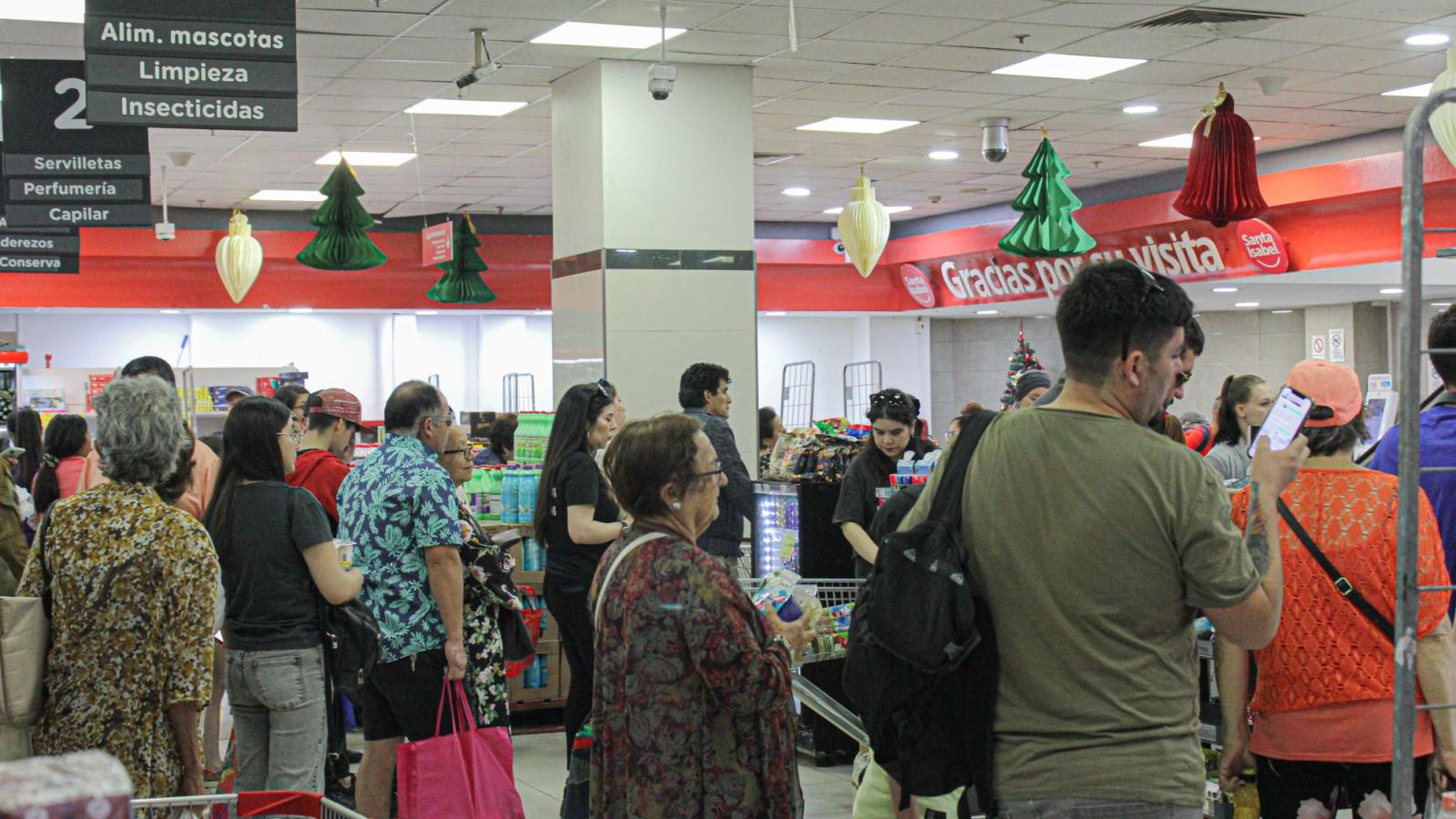 Revisa a qué hora cierran los supermercados este miércoles - Agencia Uno