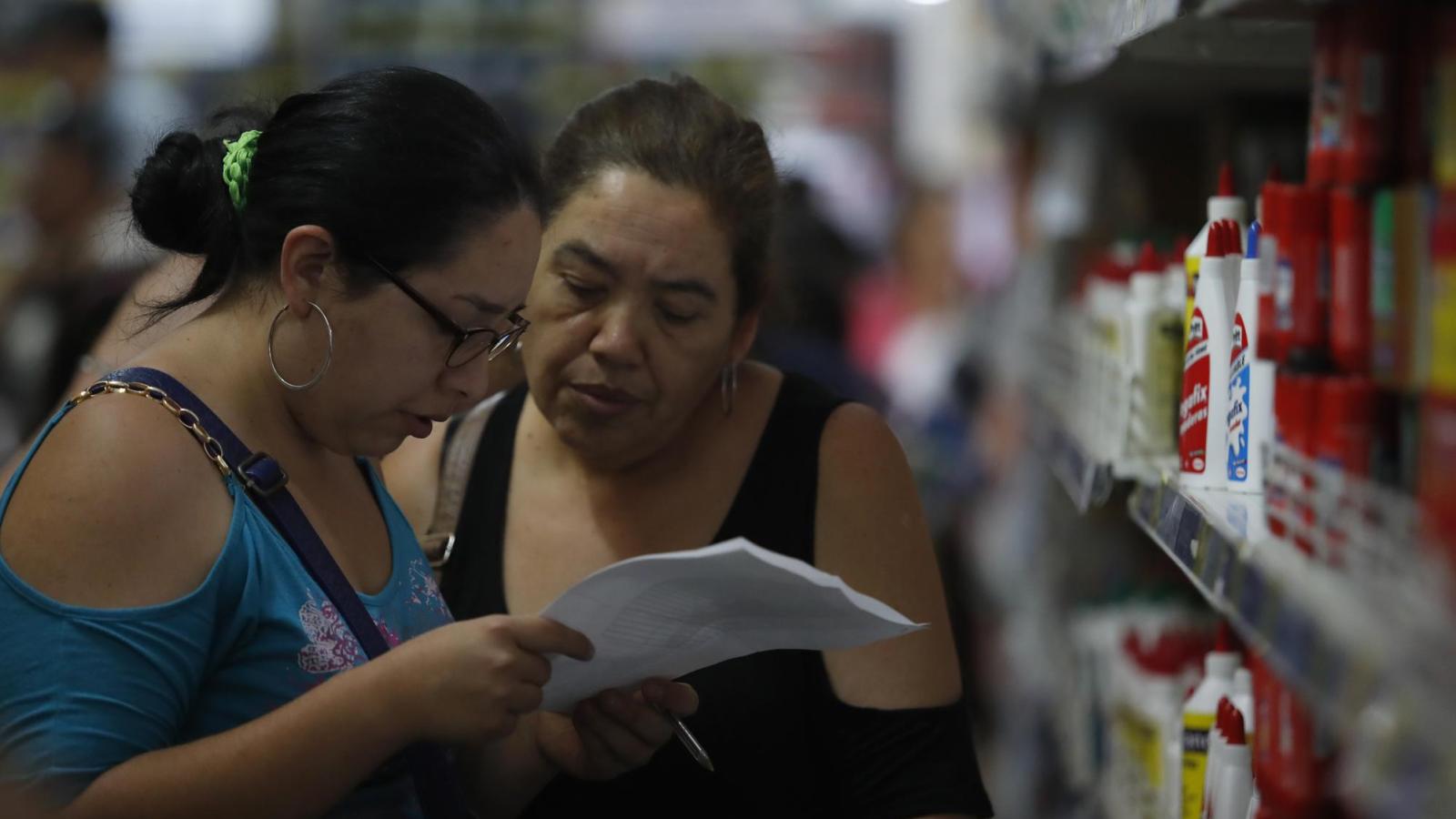 Conoce los mejores outlet para comprar útiles escolares baratos - Agencia Uno