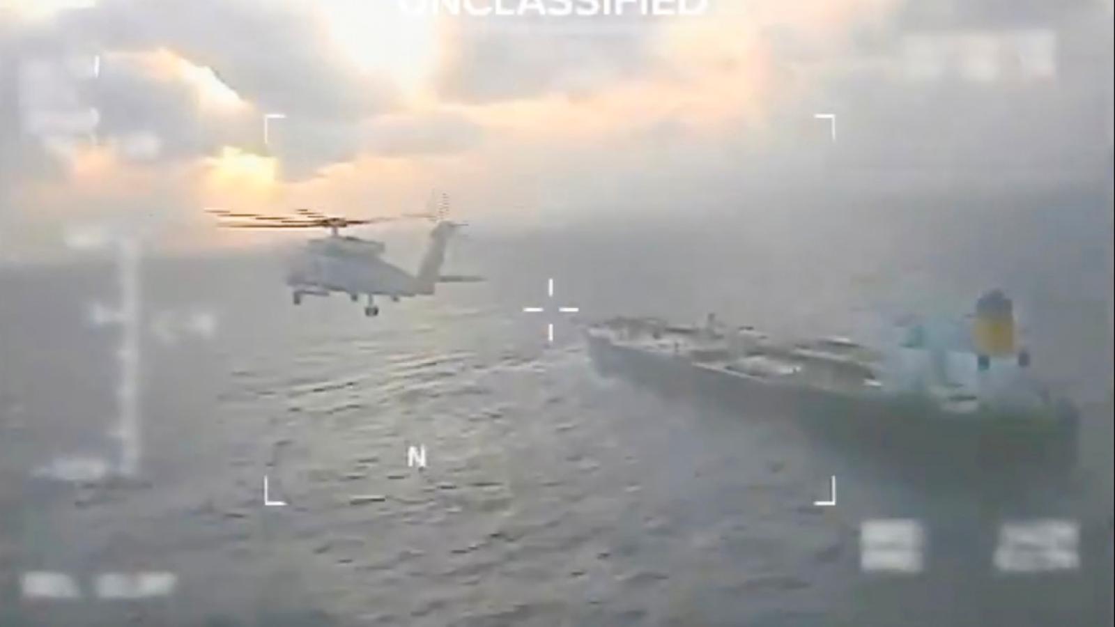 Fuerzas de Estados Unidos tomaron control de un buque tanque venezolano, pese a estar protegido por tropas rusas/AFP