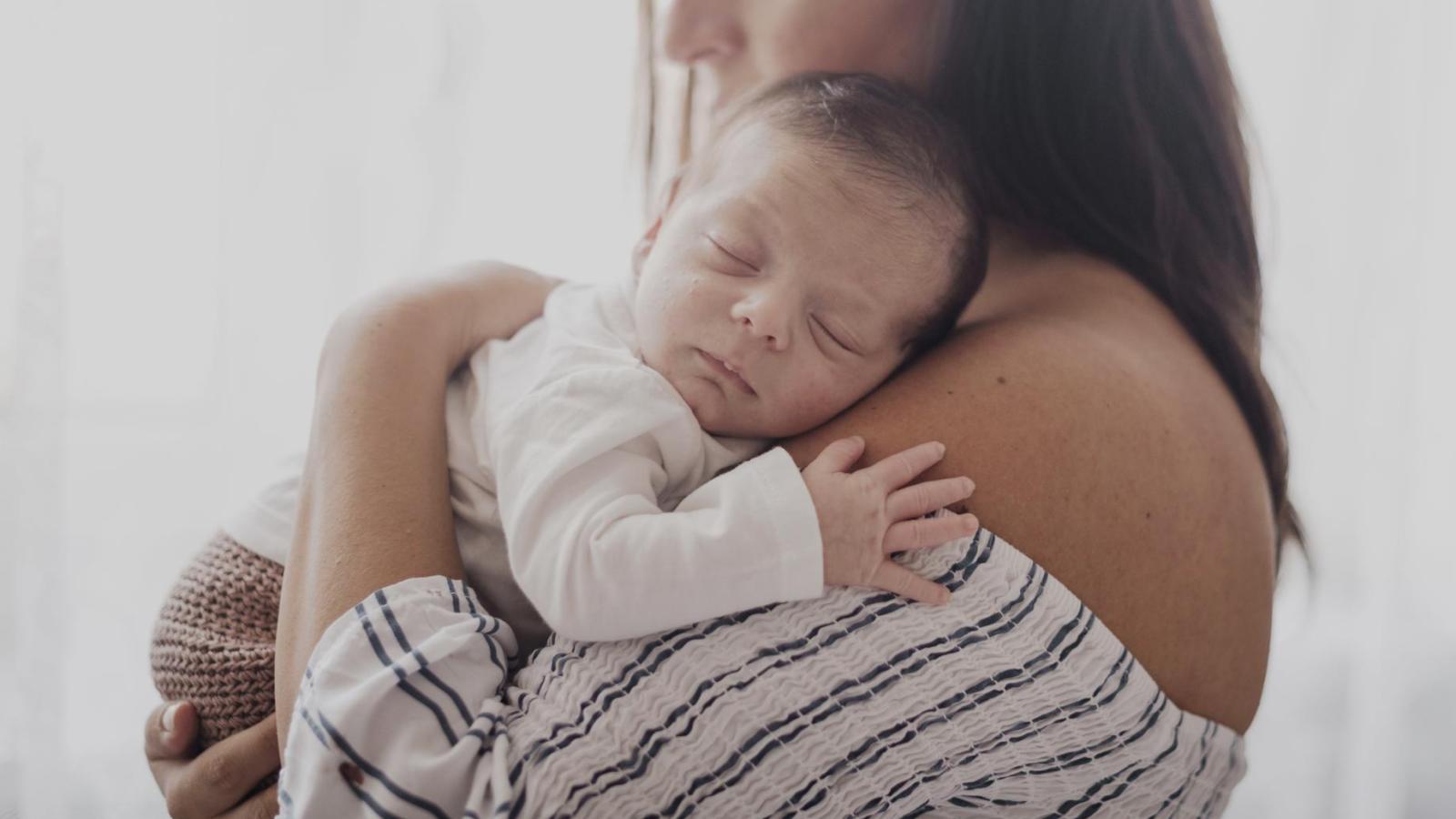 Requisitos para ser voluntario y dar contención a bebés abandonados
