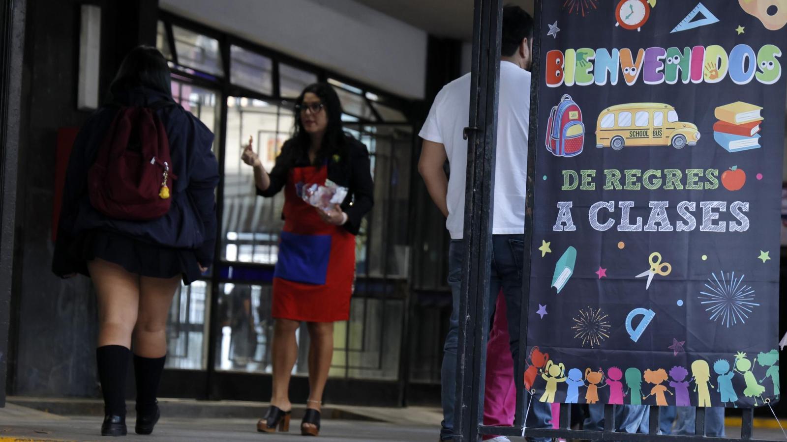 Revisa la fecha de vuelta a clases por región - Aton