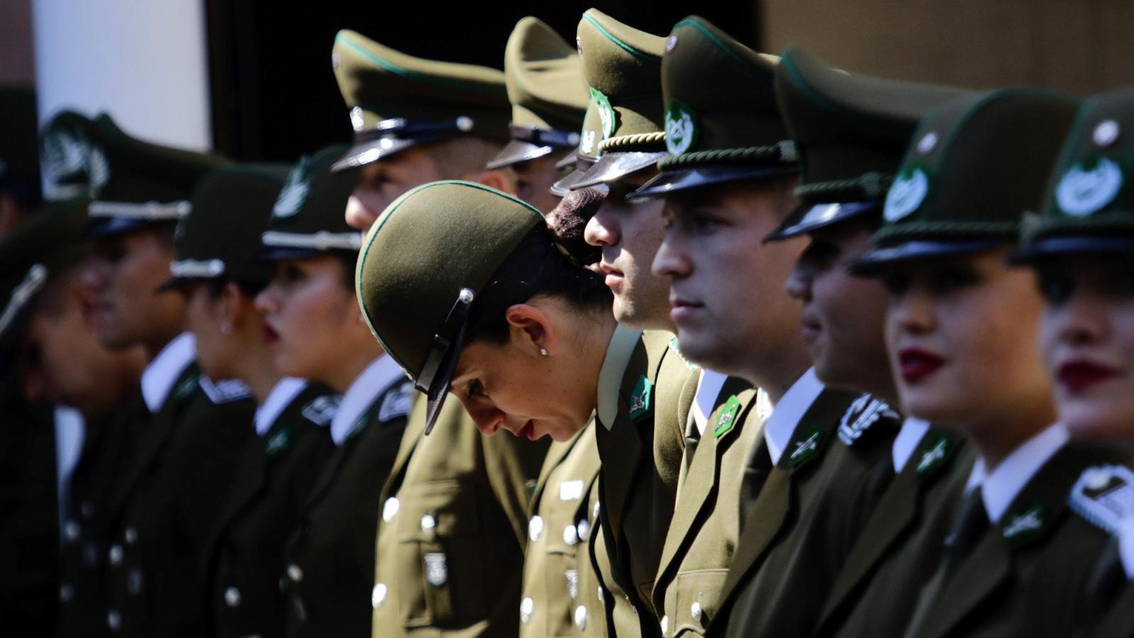 Carabineros abre nuevas vacantes para civiles: sueldos de hasta $4,2 millones