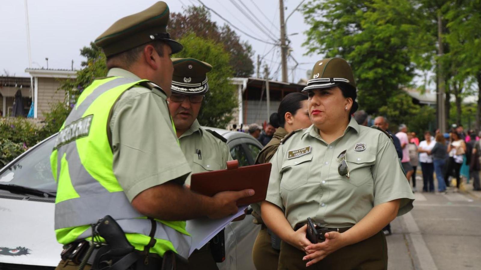 Carabineros abre cupos con sueldos sobre $3,6 millones