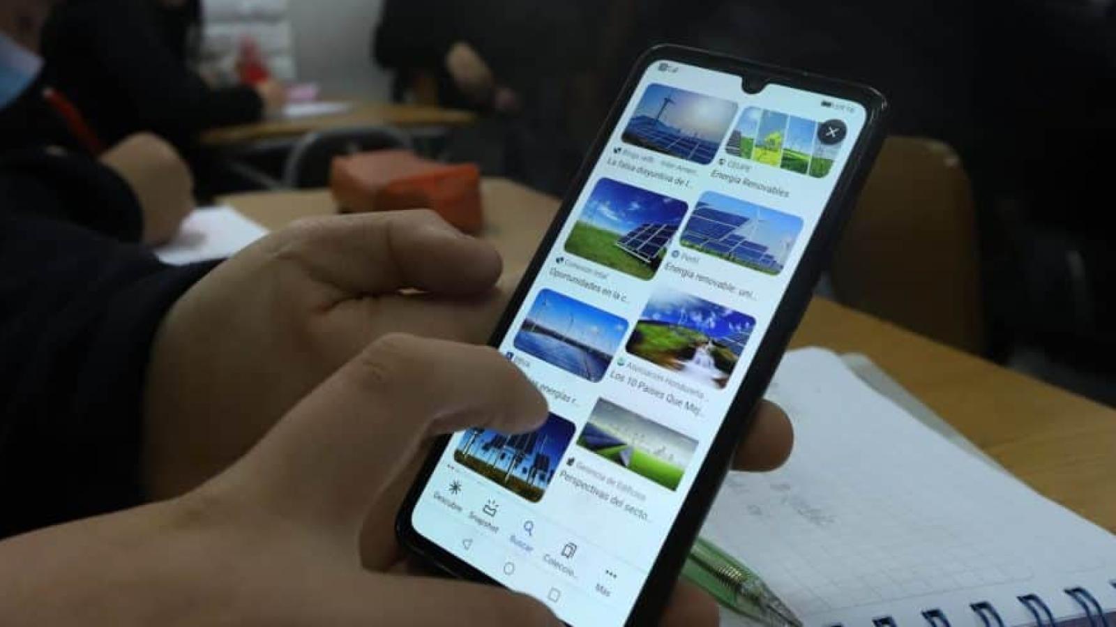 Teléfono celular - Agencia Uno