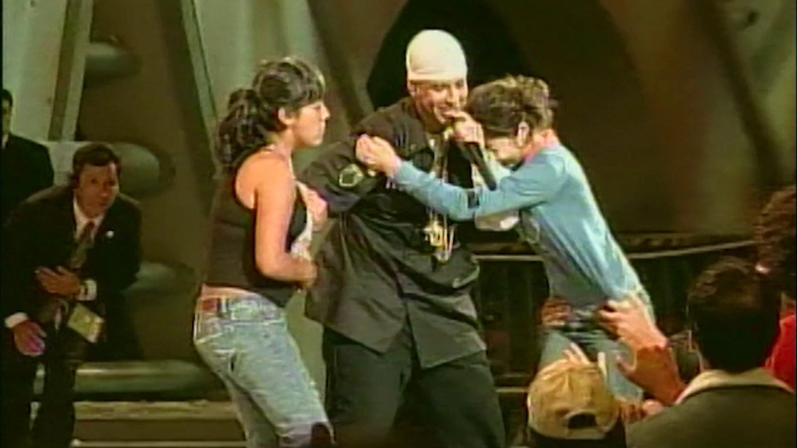 Daddy Yankee y sus fanáticas