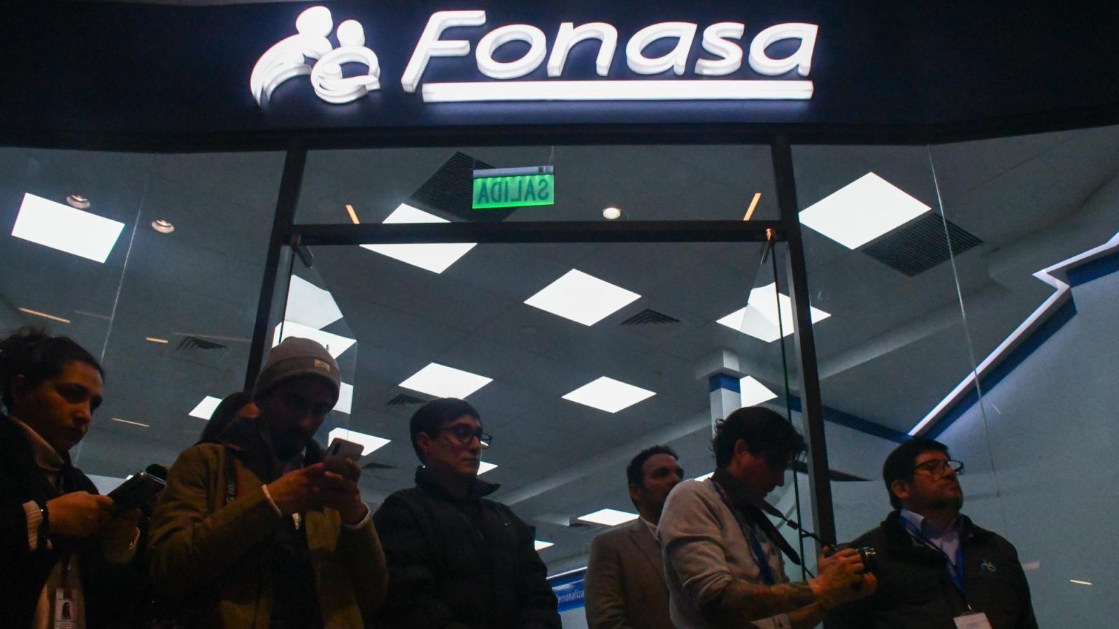 ¿Quiénes pueden ser carga en Fonasa? Así puedes inscribirlas