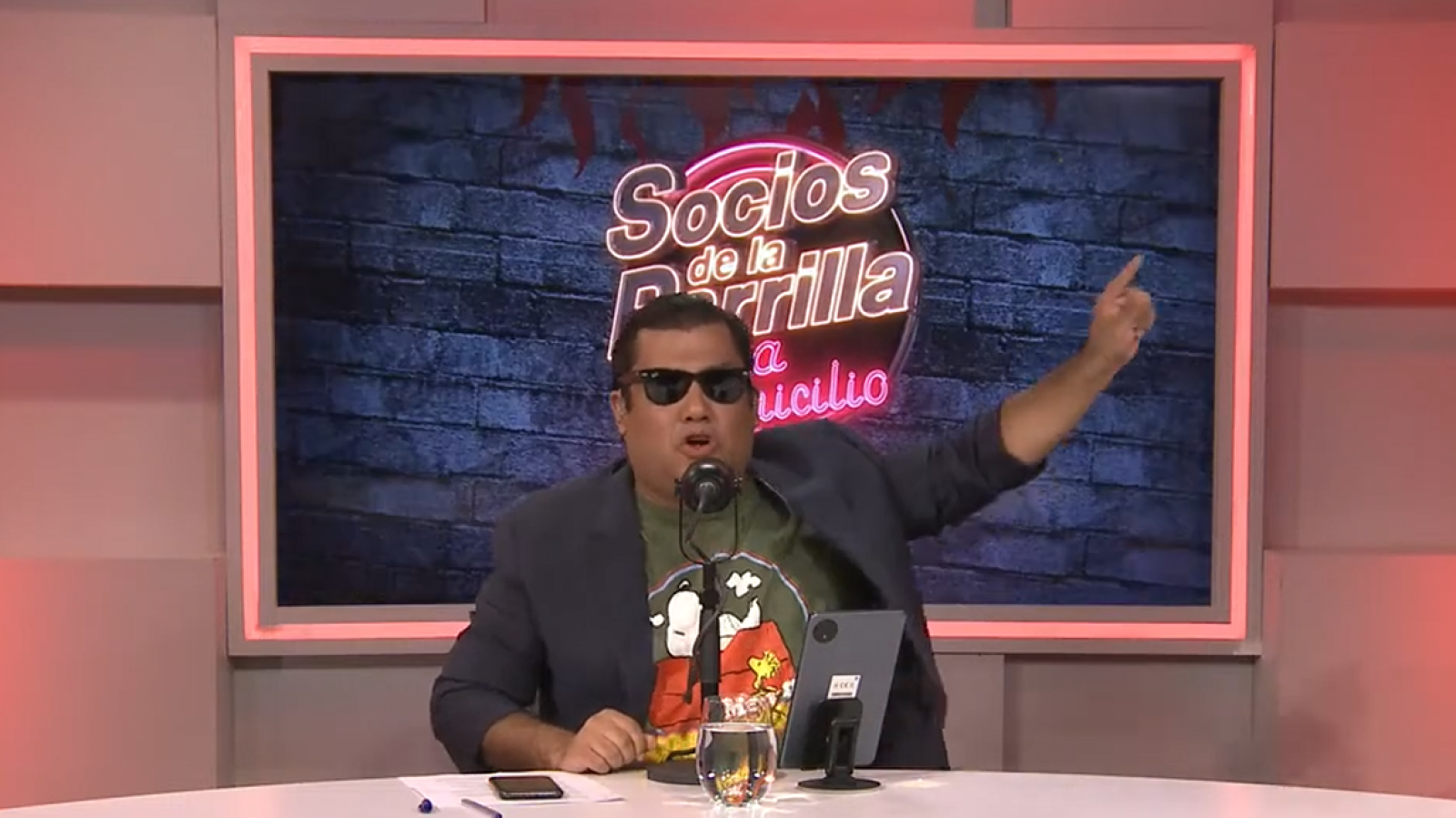 Socios de la Parrilla a Domicilio: react de Nacho Pop