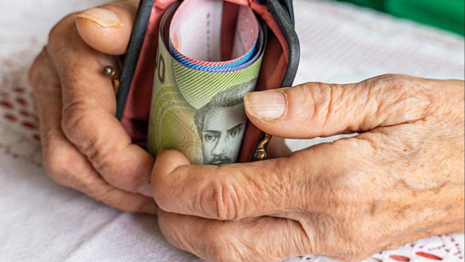 C13 - Bonos para adultos mayores en junio: revisa qué beneficios puedes recibir y cómo saber si te corresponden