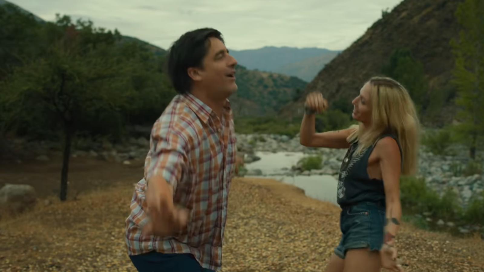 Adelanto de Papi Ricky, la película.
