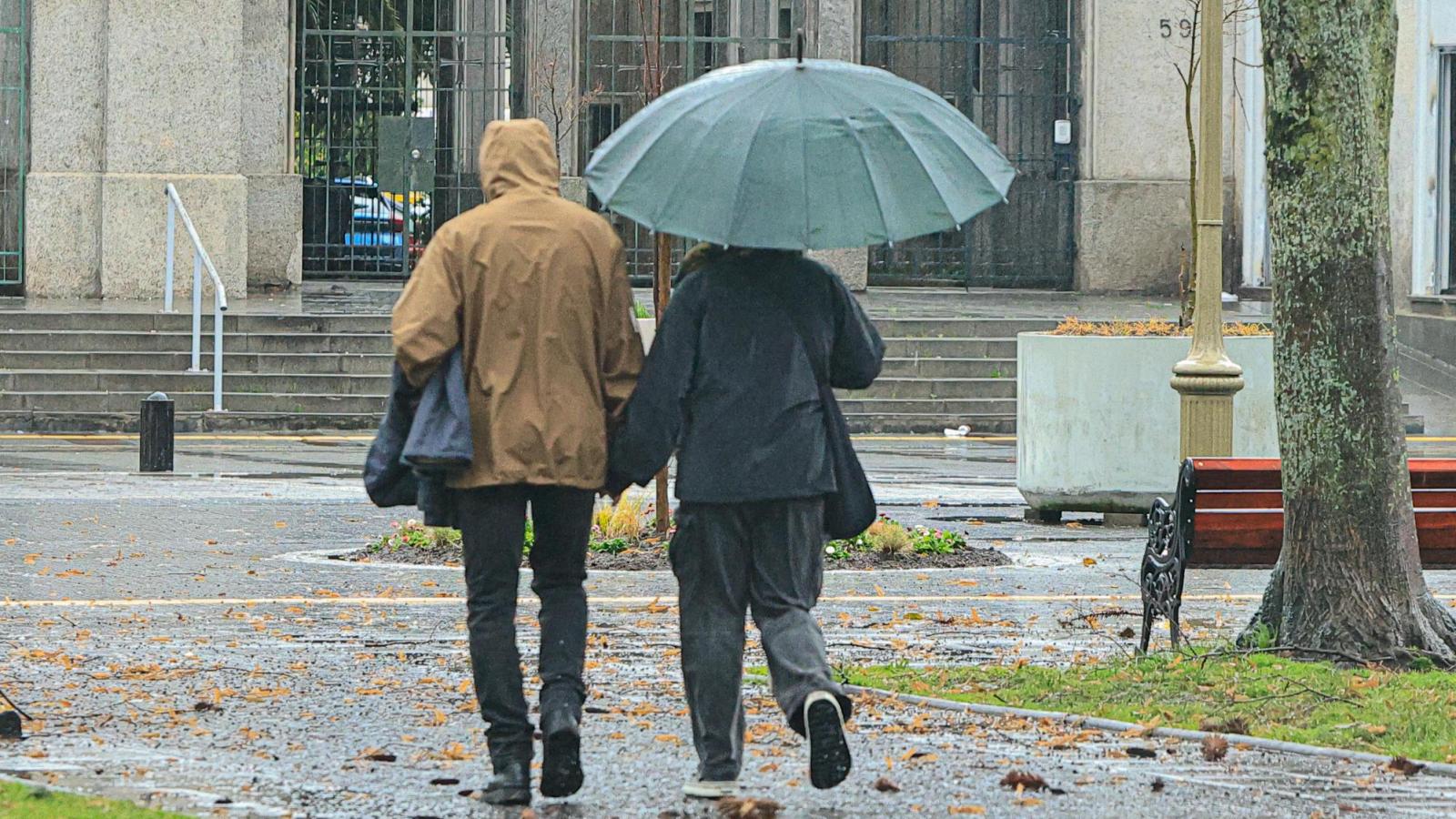 Son nueve las regiones que han suspendido sus clases para mañana - Agencia Uno