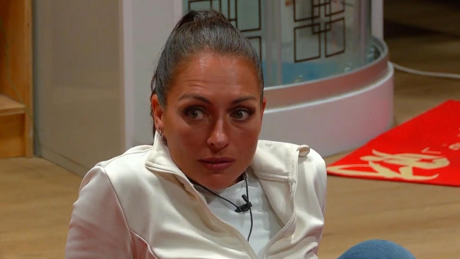 Paula Pavic en "Vecinos al límite" / Canal 13
