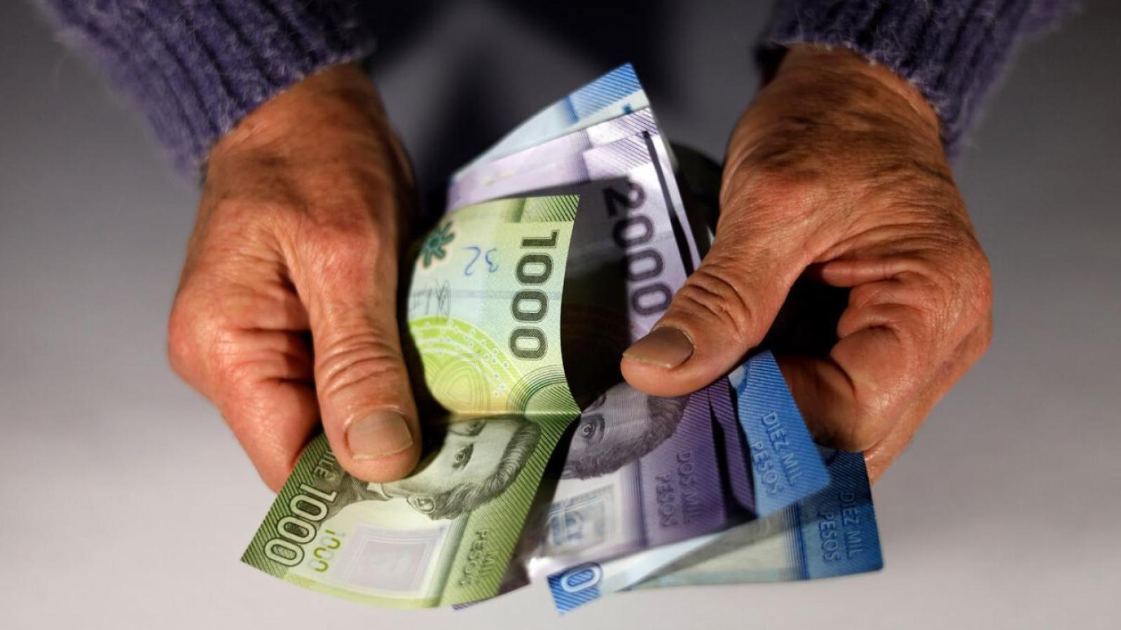 Aton - Revisa cómo realizar el trámite para que adultos mayores no paguen contribuciones