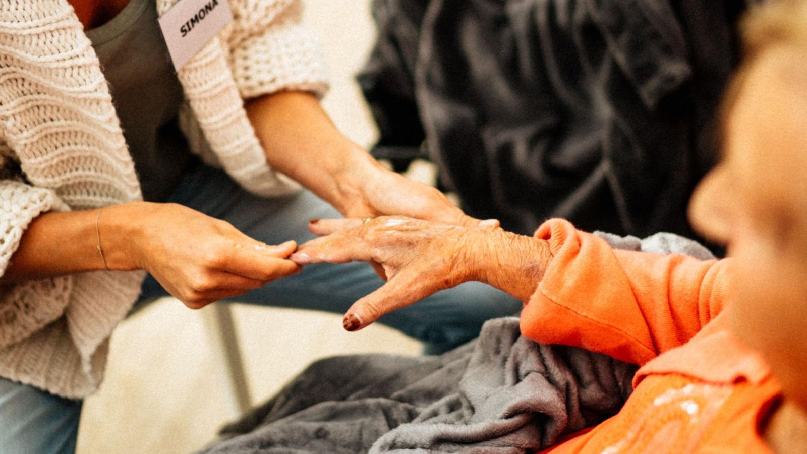 Curso para cuidadores de personas mayores - Créditos: Pexels