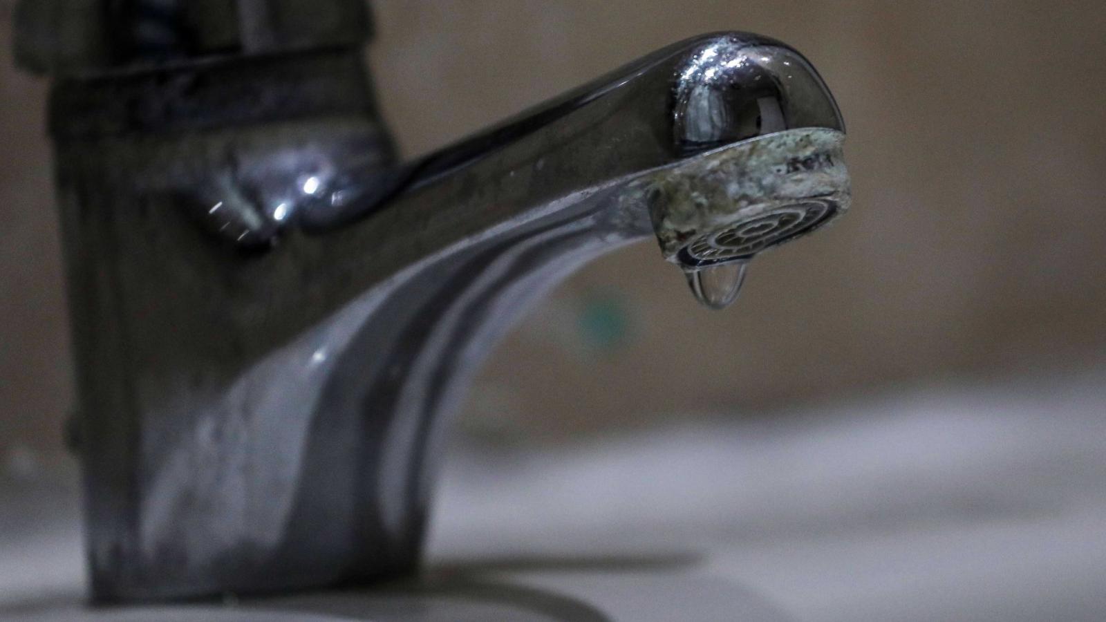Corte de agua en la Región Metropolitana - Créditos: Agencia Uno