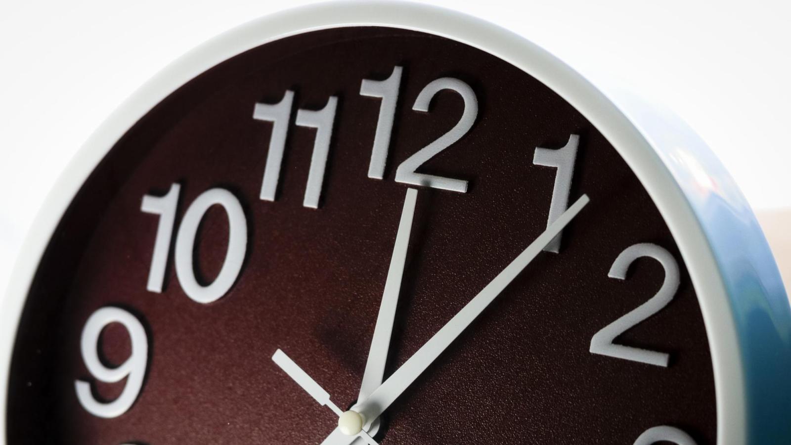 Cambio de hora en Chile - Agencia Uno. 