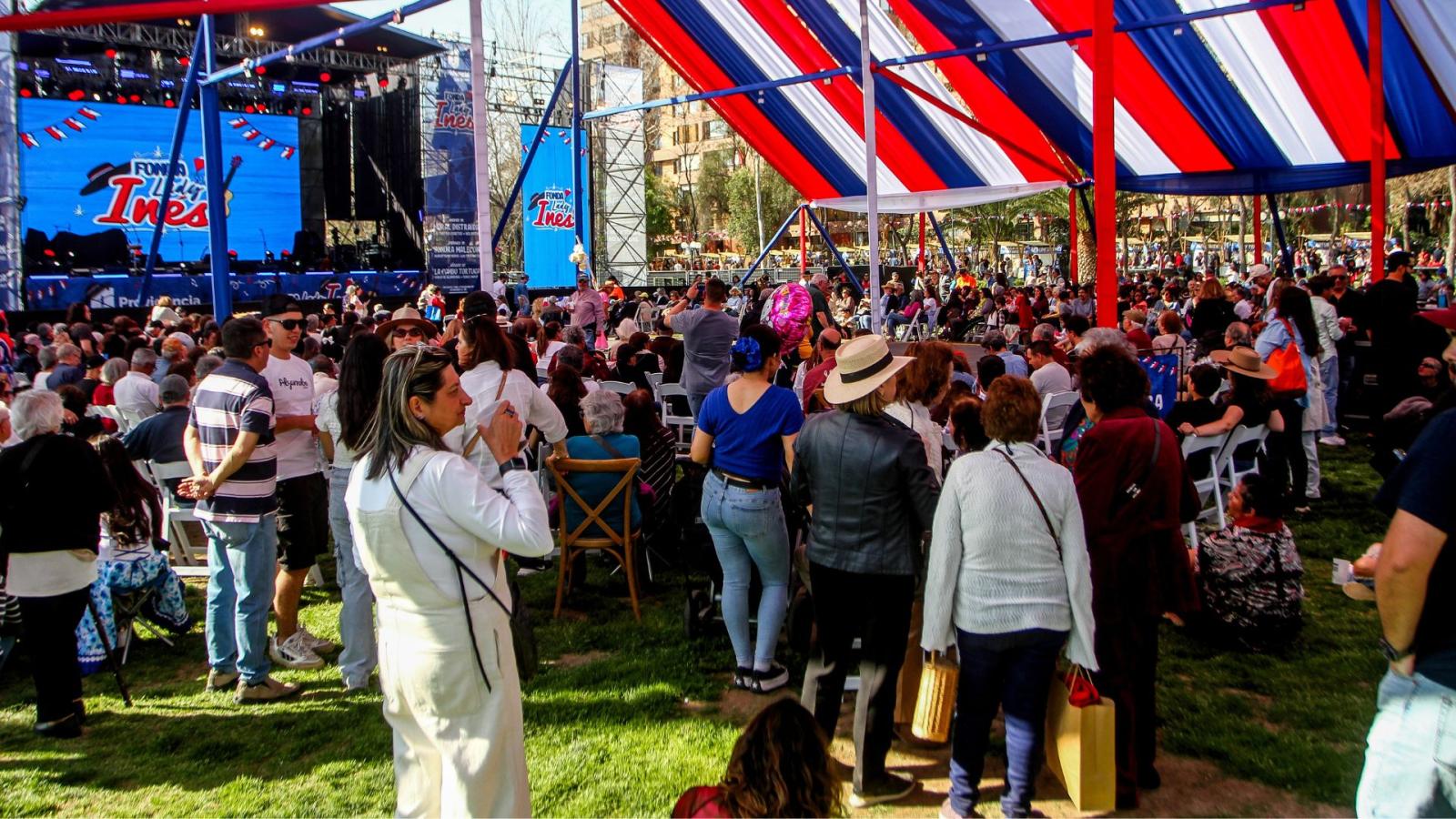 Las mejores fondas de Santiago en Fiestas Patrias - Créditos: Agencia Uno