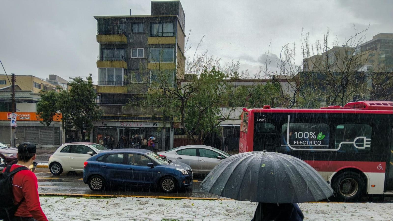 Anuncian suspensión de clases en 10 comunas - Agencia Uno.