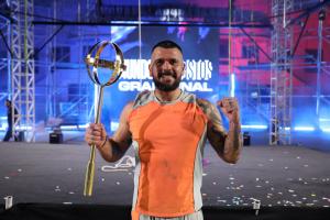 Mundos Opuestos | Capítulo 204: La gran final