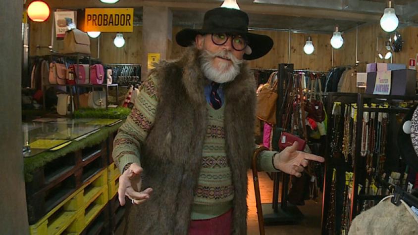 Una entretenida tienda de ropa europea reciclada